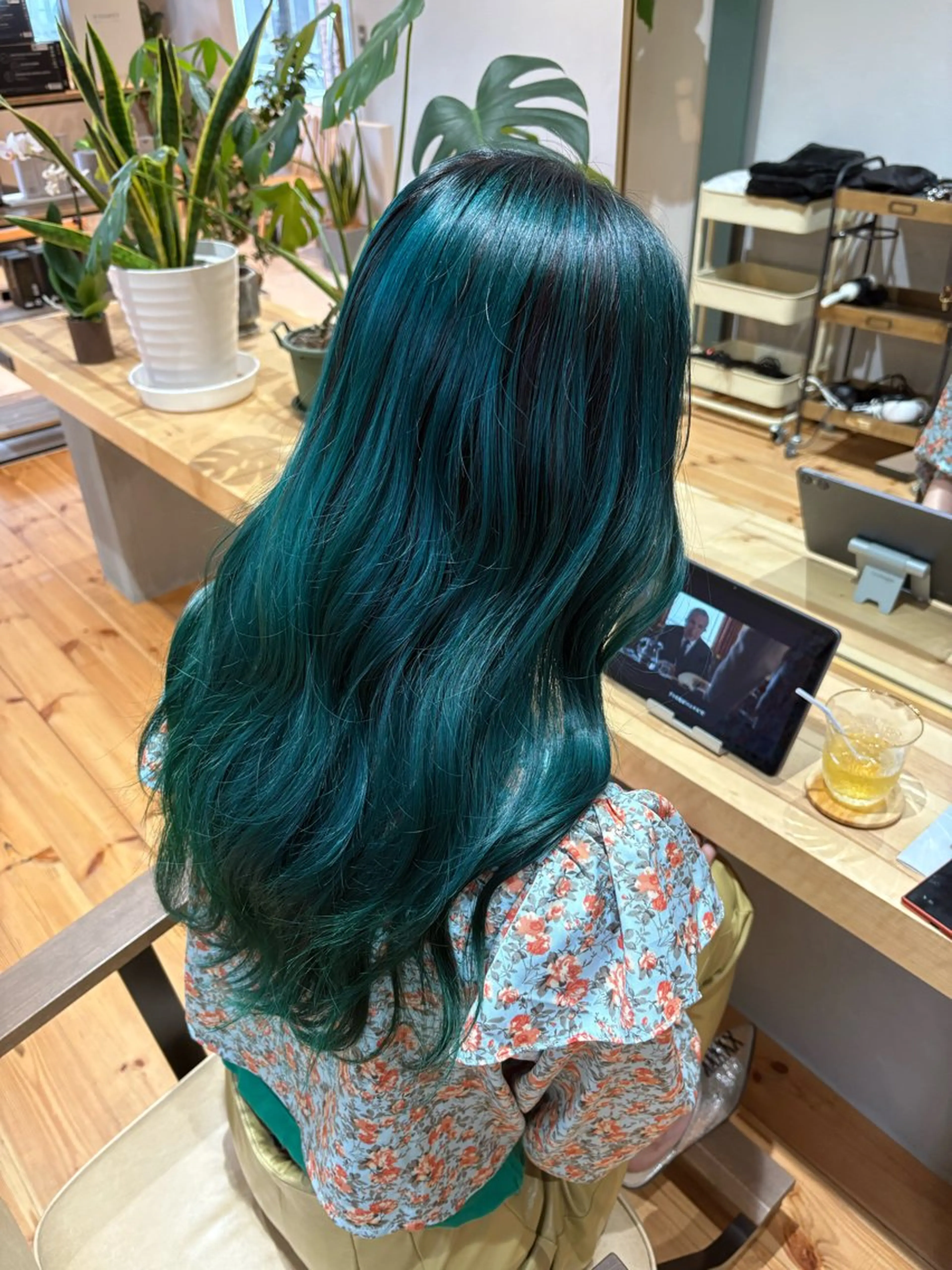 ロング ヘアカラー セルバ所属・HIRORO ブリーチ/ハイトーンのヘアスタイル