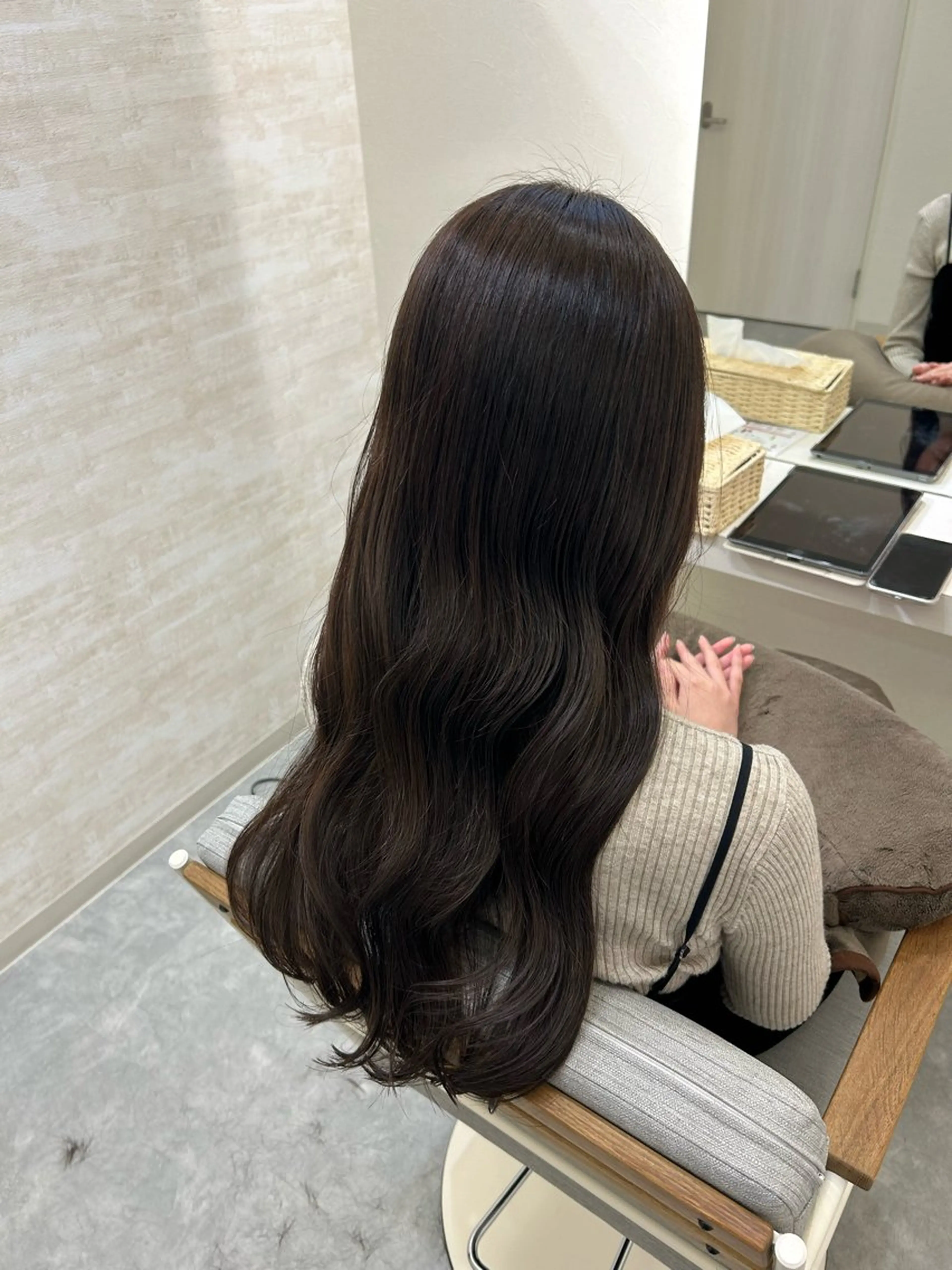 ロング カラー ヘアアレンジ カット ヘアカラー トリートメント 髪質改善&艶感カラー 🪄岡井美結のヘアスタイル