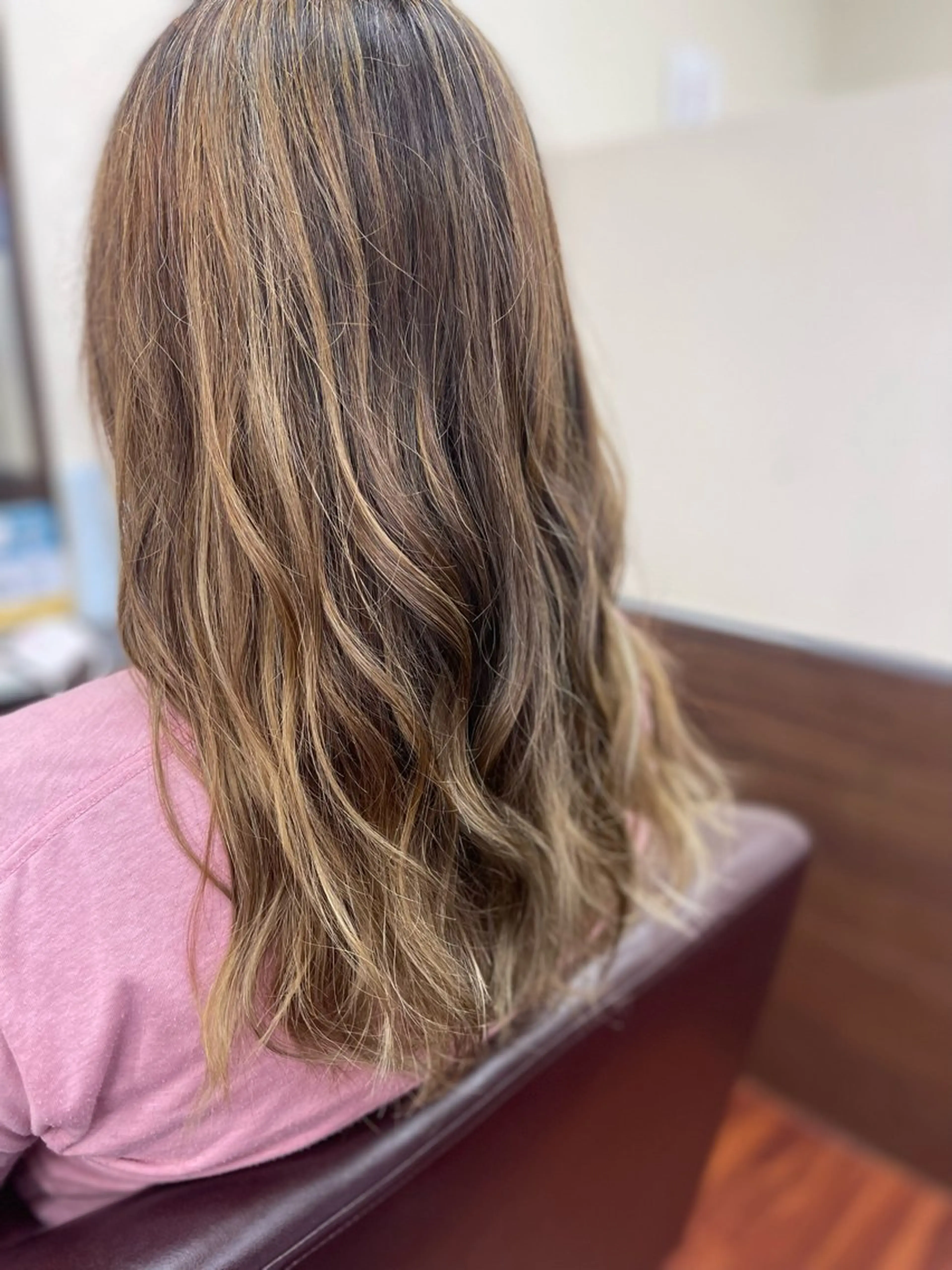 セミロング カラー ハイライトカラー ハイライト カット ヘアカラー 田中 就のヘアスタイル