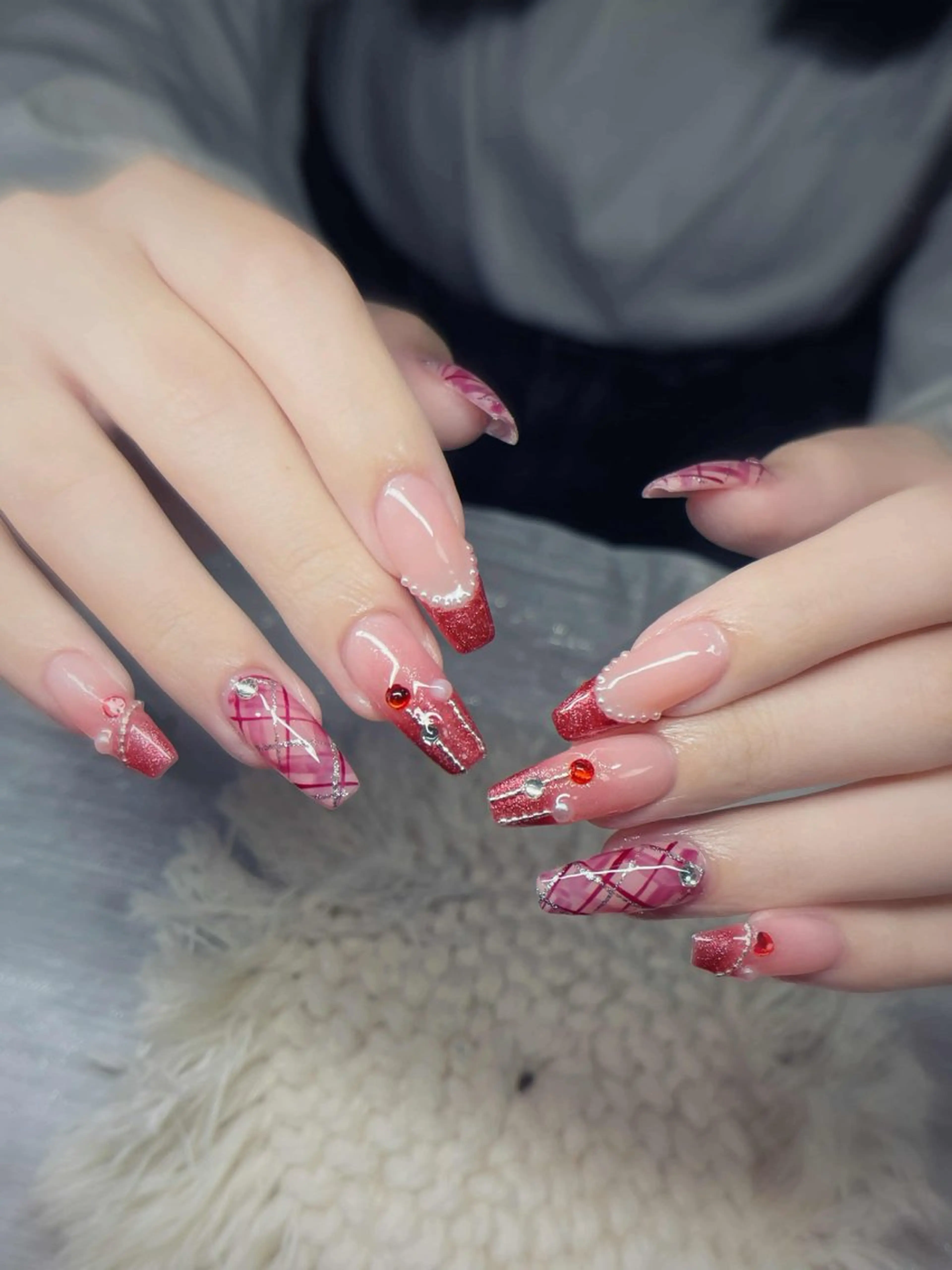 ネイル オーロラネイル チークネイル 長さ出し フットネイル フレンチネイル Lee Nails チップ長さだし専門店のネイルデザイン