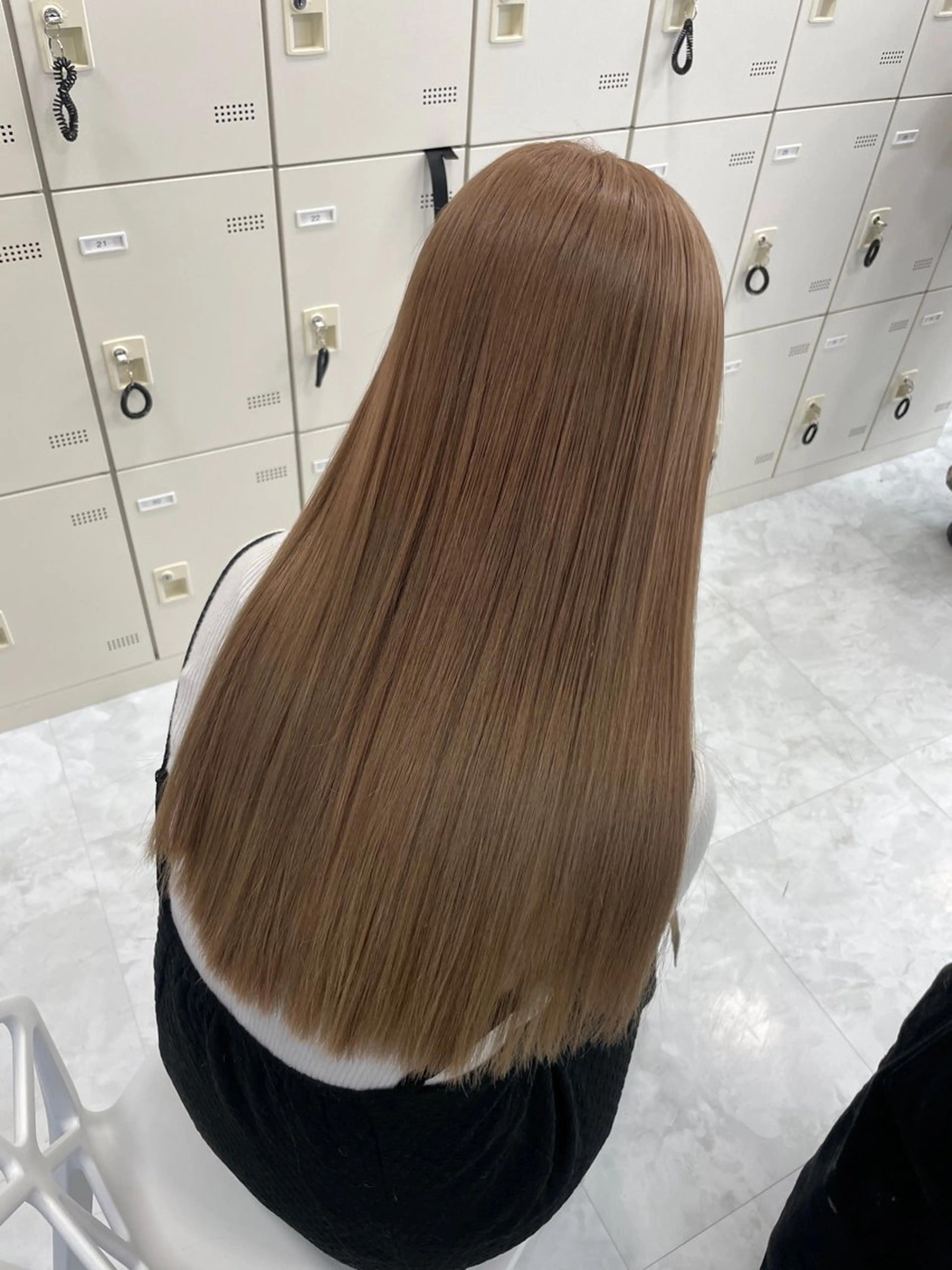 セミロング ヘアカラー MOE 福岡韓国ヘア✧︎のヘアスタイル