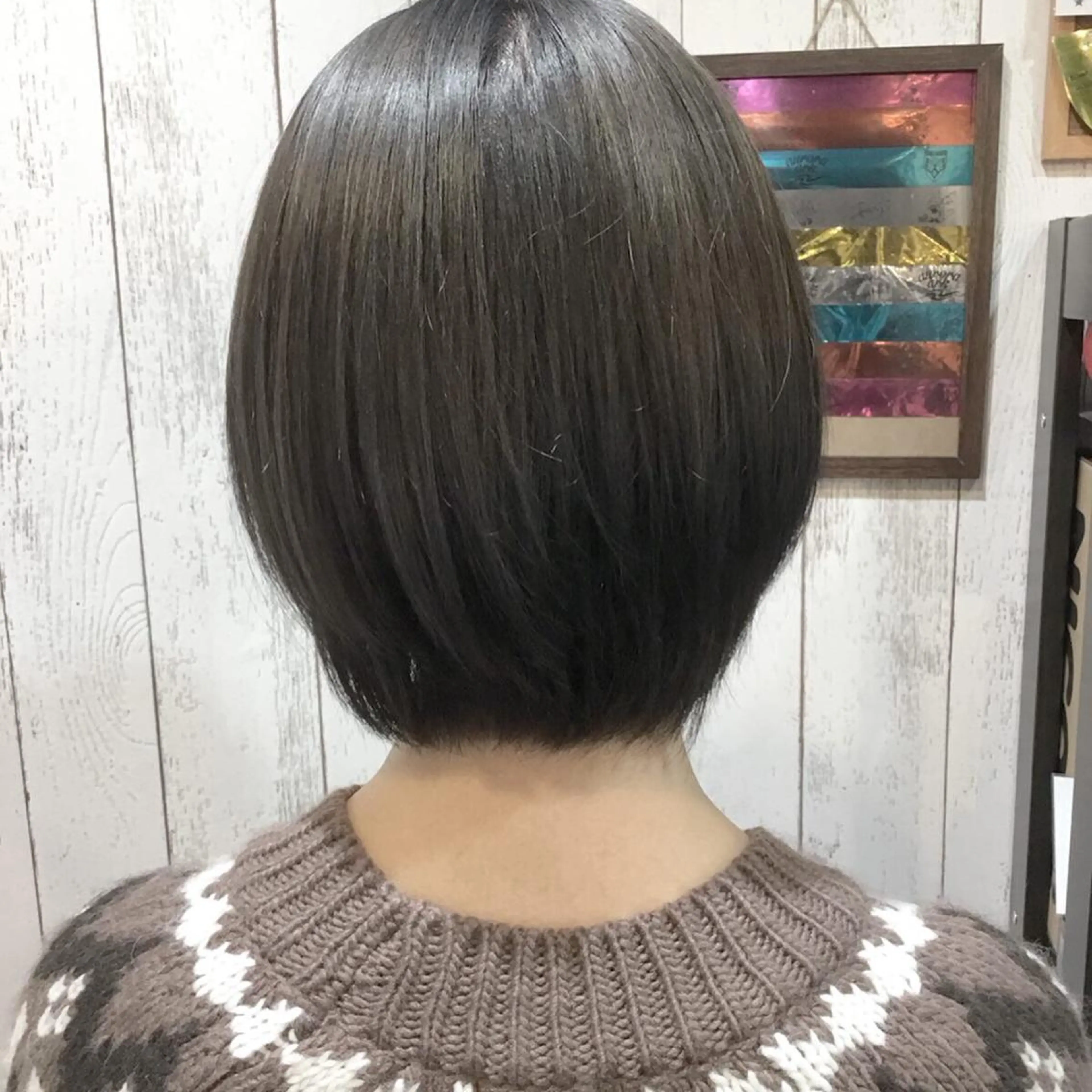 ショート カラー embrace エンブレイスのヘアスタイル