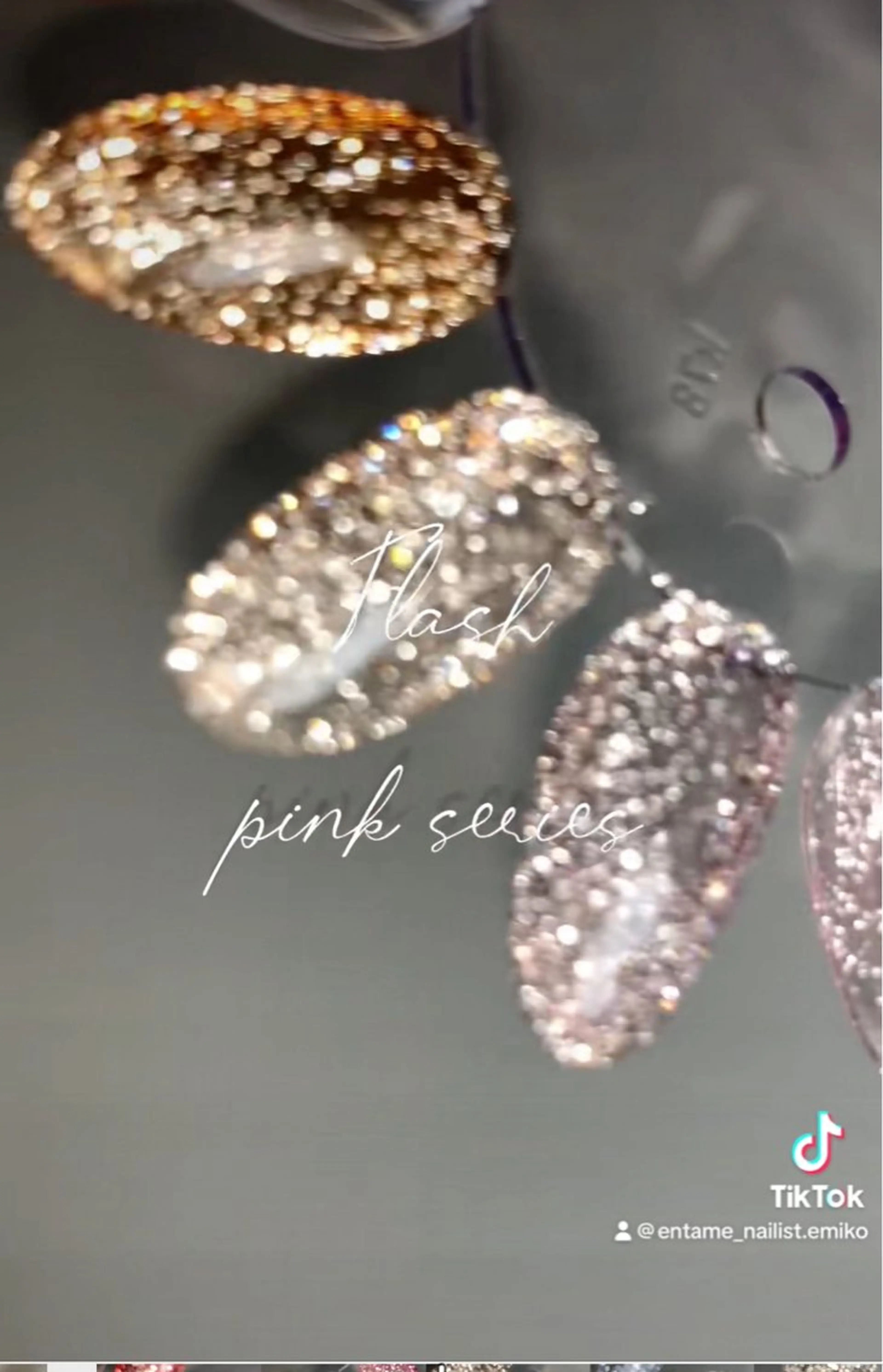 ネイル シンプルネイル EMIKOのネイルデザイン