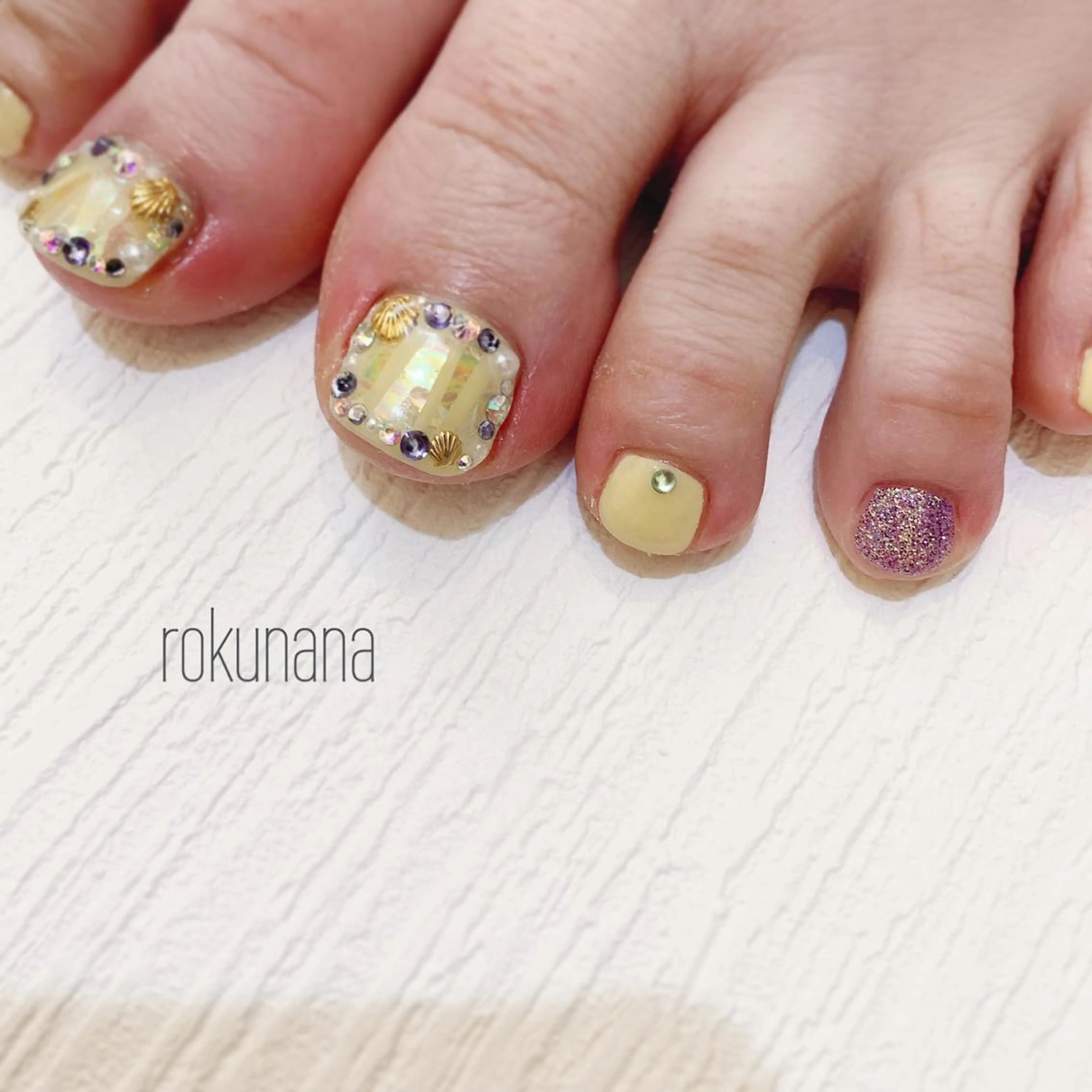 ネイル rokunana 佐野のネイルデザイン