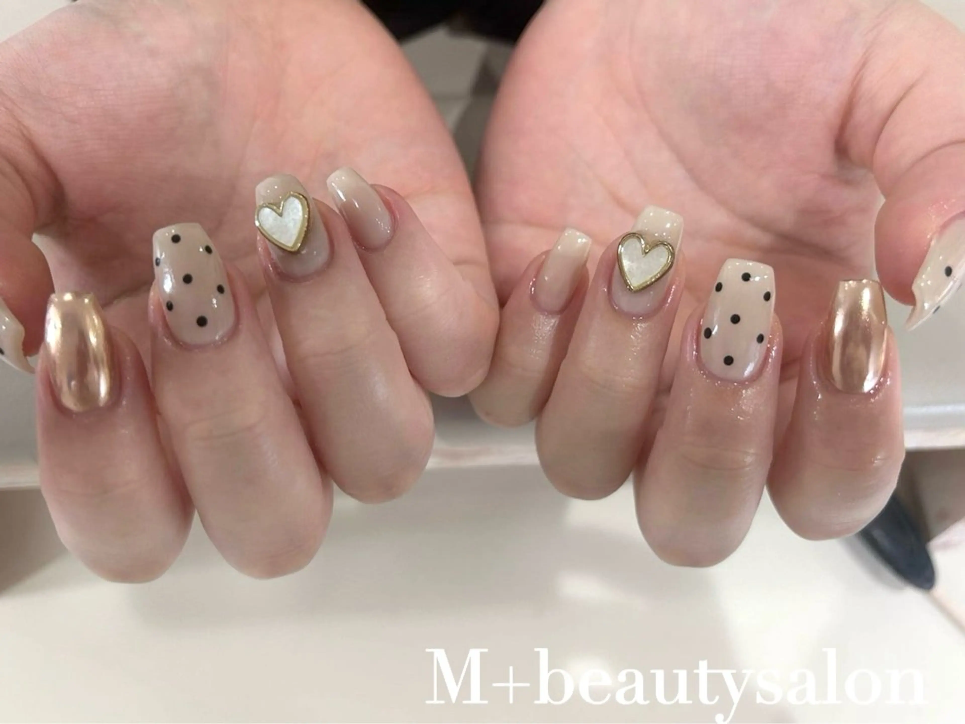 ネイル M+  Beauty Salonのネイルデザイン