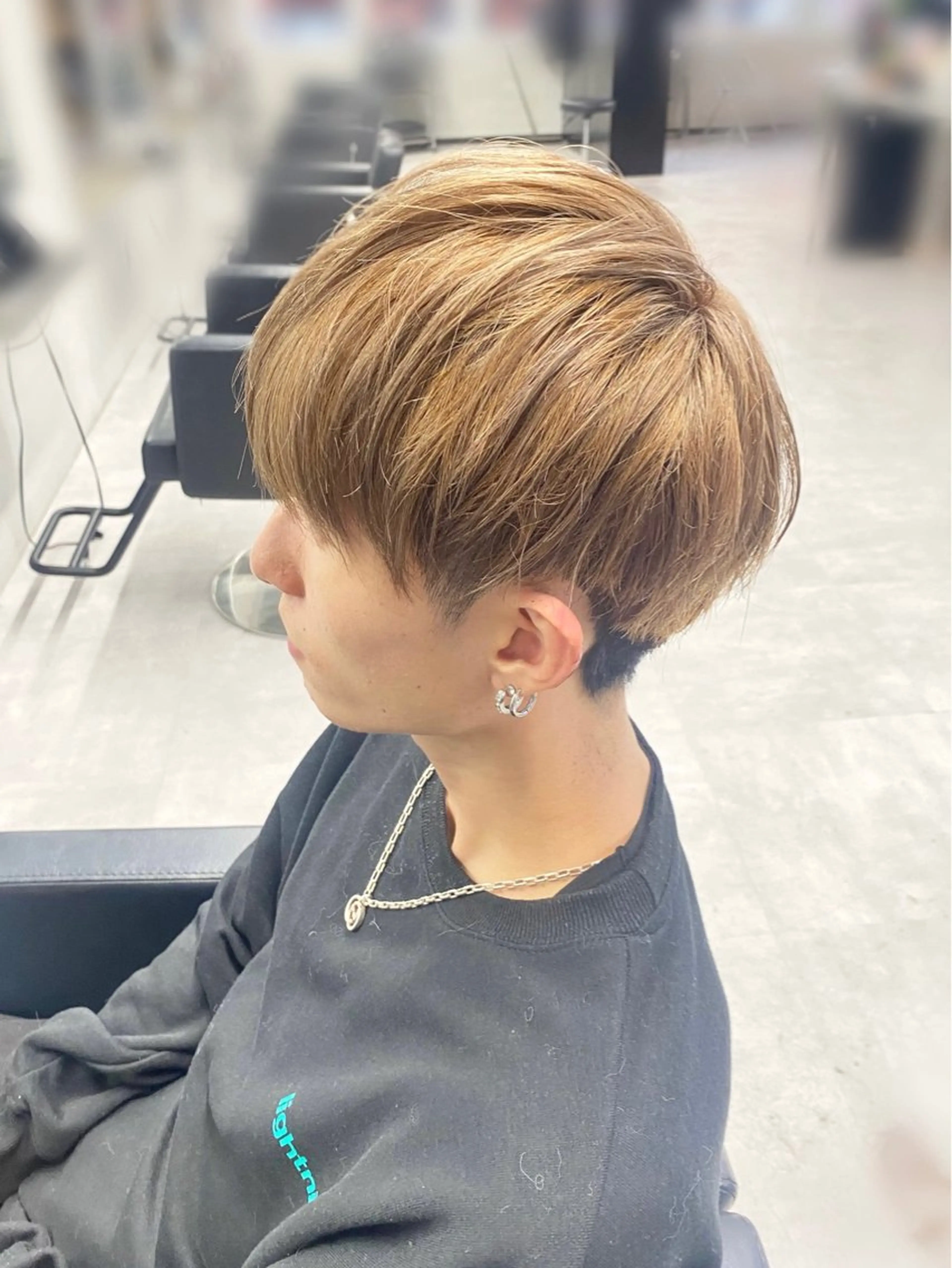 カラー メンズ メンズブリーチ マッシュ ベージュカラー ブリーチ ミルクティーベージュ ヘアカラー トリートメント 柏 デザインカラー/ レイヤー🐣シオリのヘアスタイル