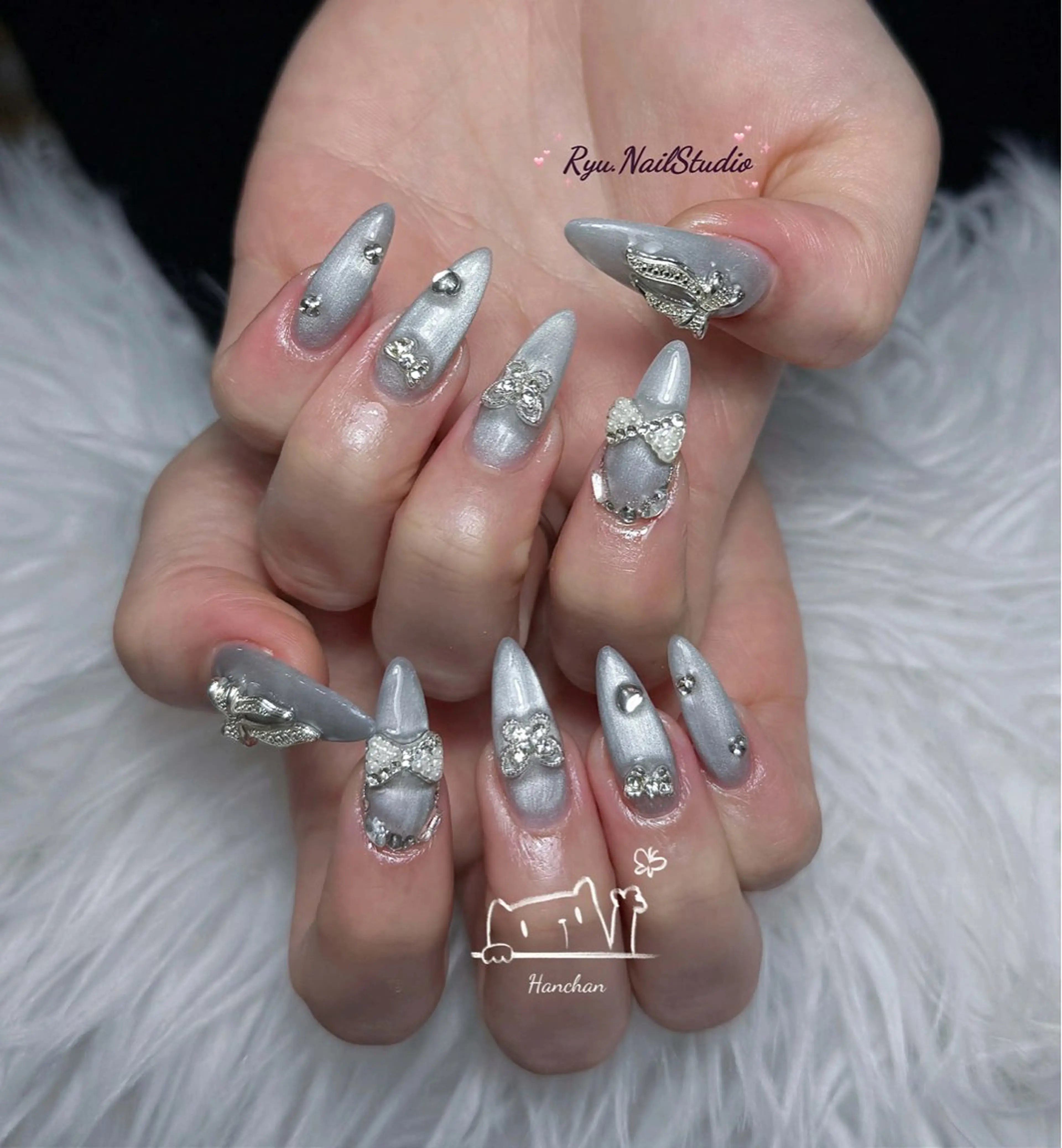 ネイル アートネイル ジェルネイル マグネットネイル ニュアンスネイル シンプルネイル ハンドネイル Ryunail所属・Ryu Nail NekoChanのネイルデザイン