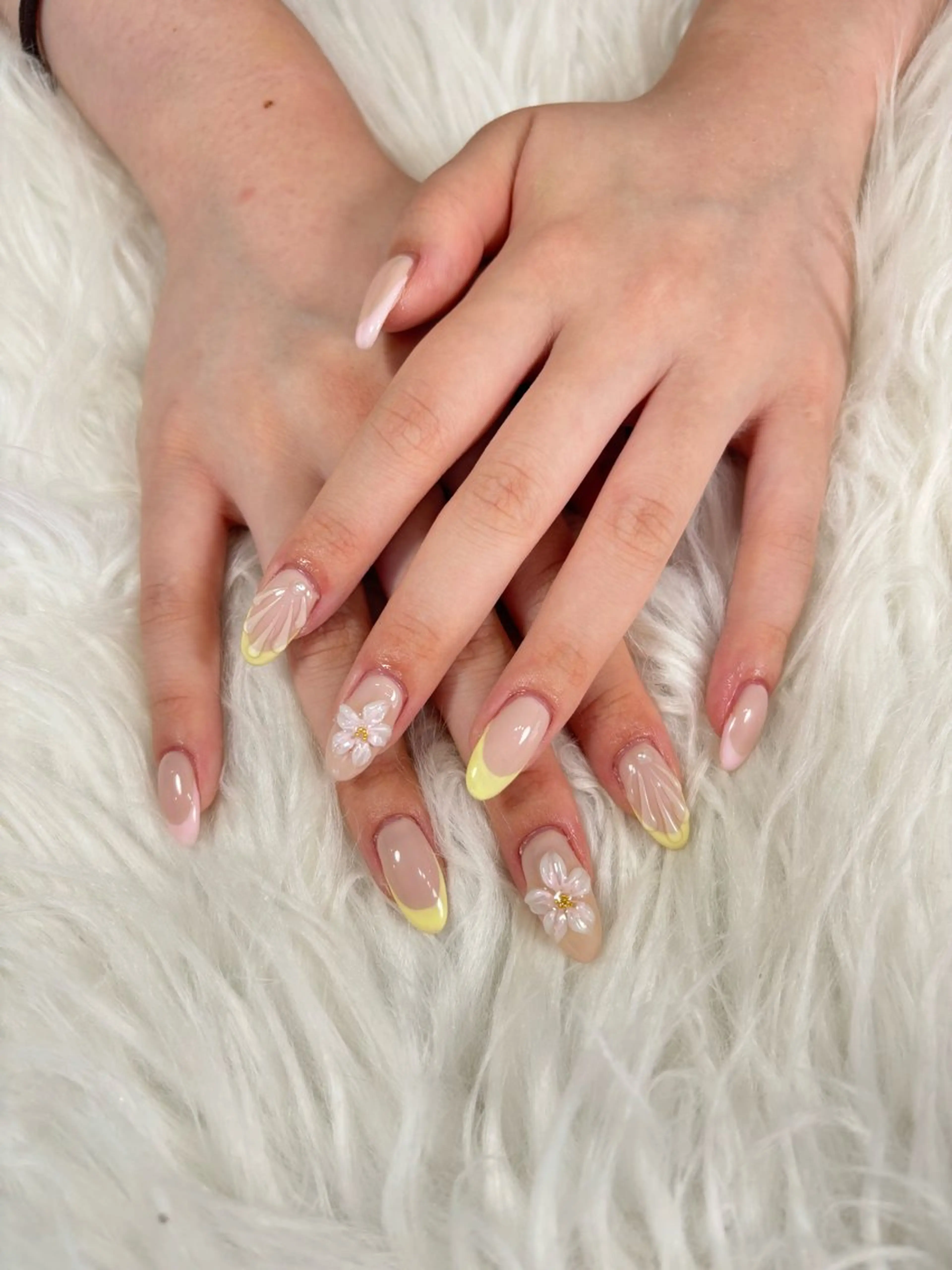 ネイル ハンドネイル 🦋Hina🦋 1月予約受付中✨のネイルデザイン