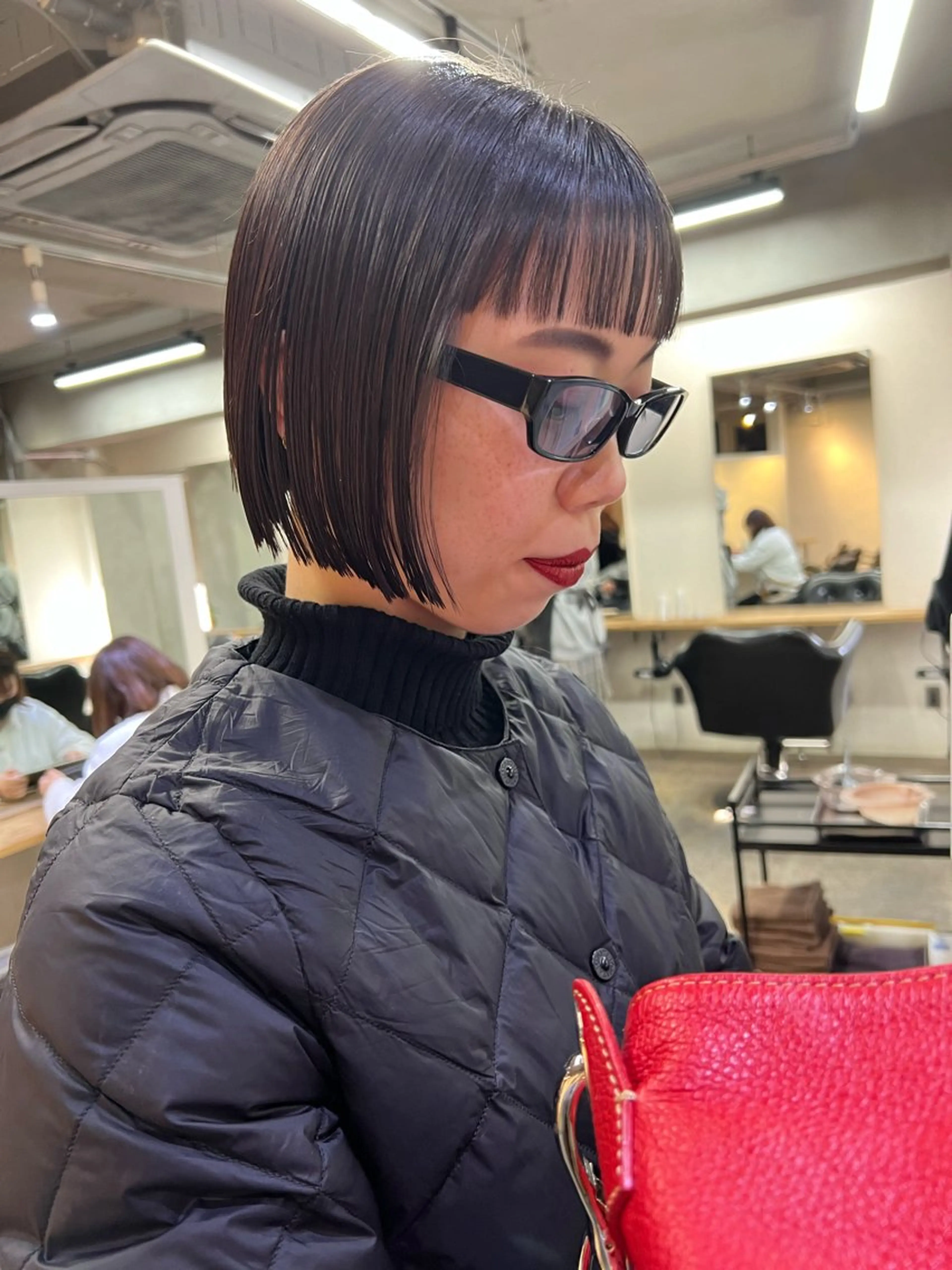 ショート 切りっぱなしボブ ボブ カット トリートメント 東のりか/ハイトーン ブリーチカラー/ボブのヘアスタイル