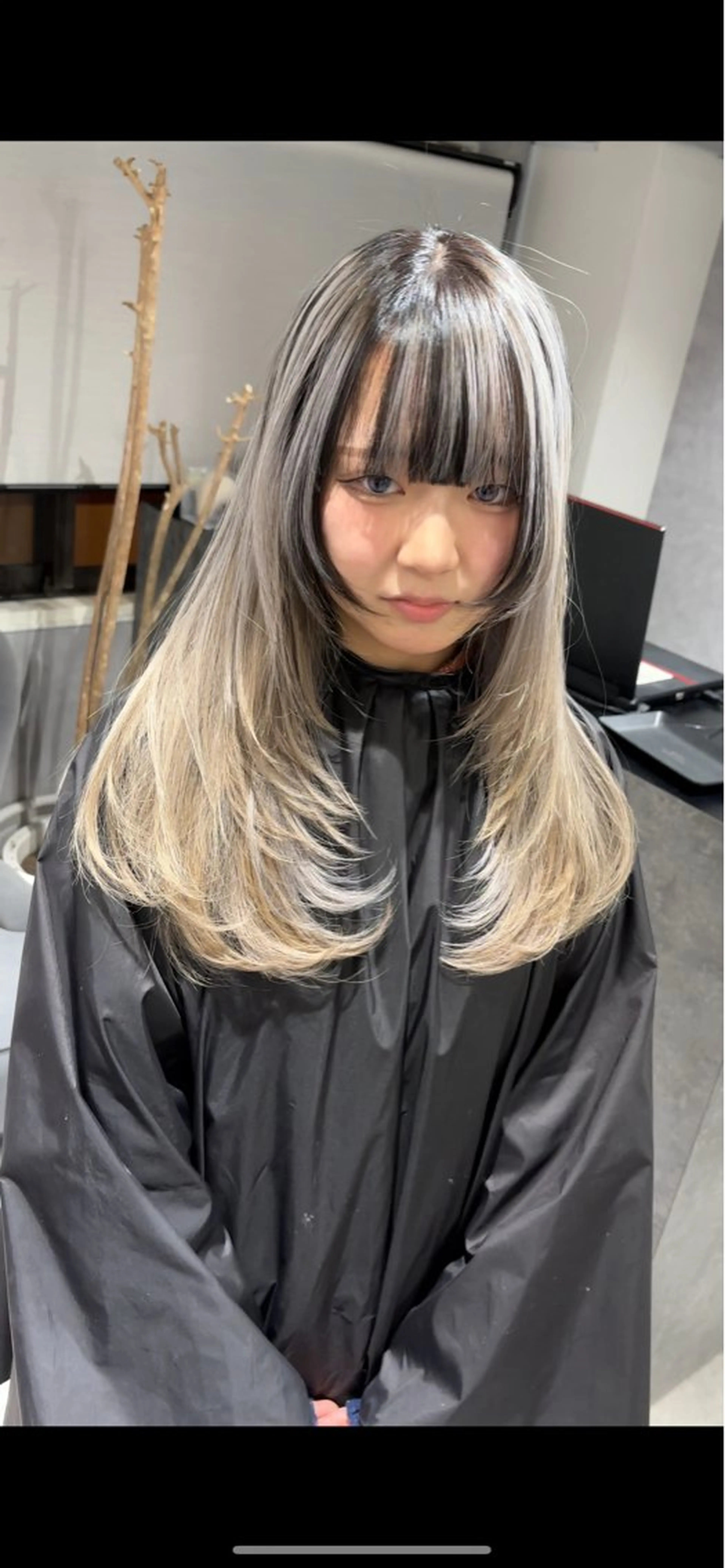 セミロング レイヤーカット yosuke 梅田/バレイヤージュのヘアスタイル