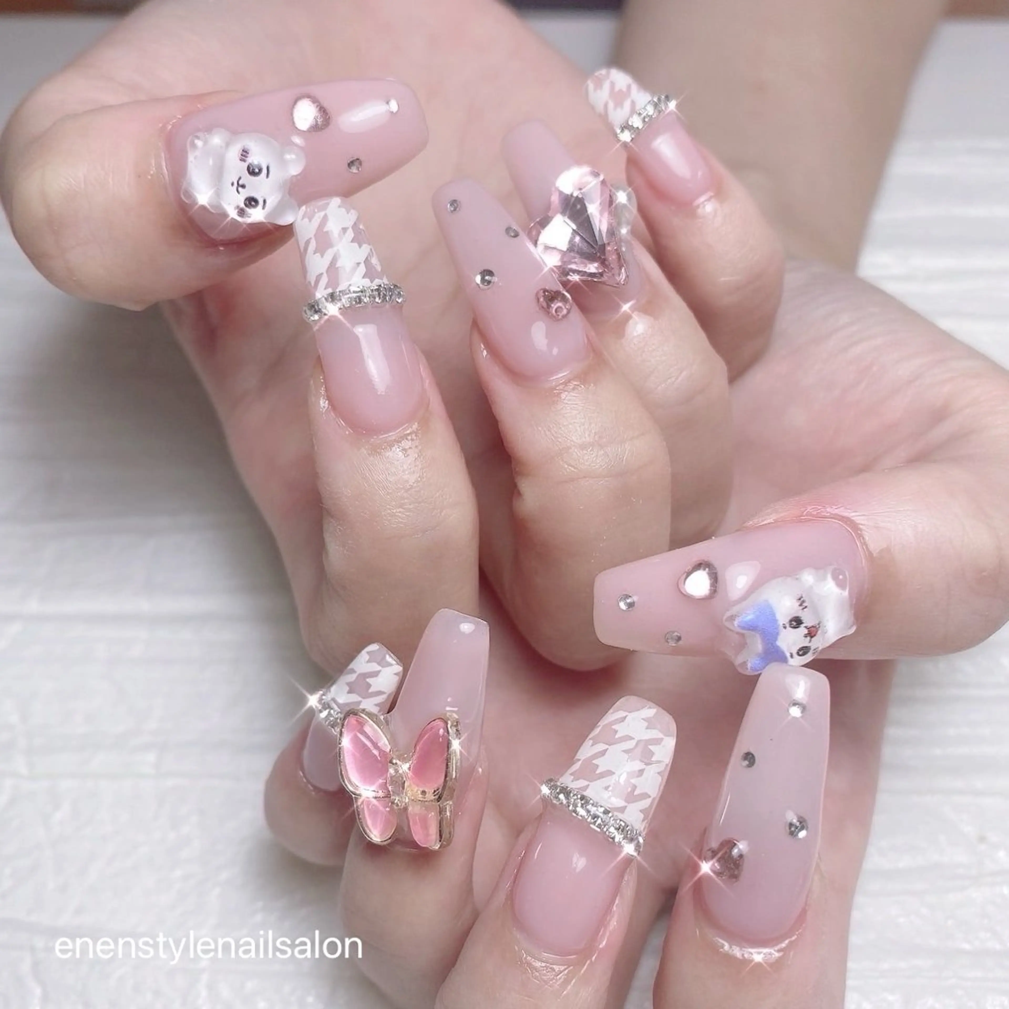 ネイル ハンドネイル 👑enen style👑のネイルデザイン