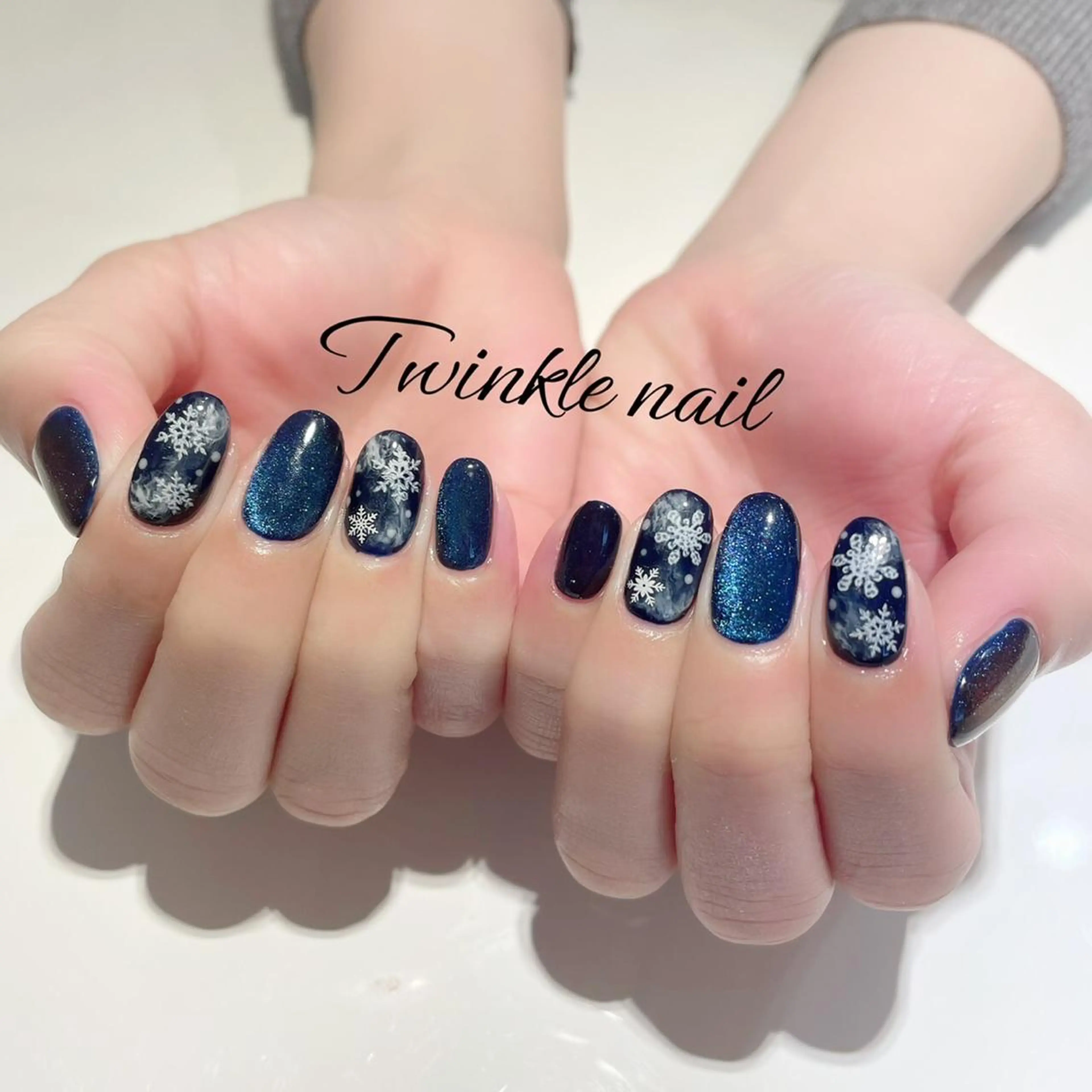 ネイル ハンドネイル ハンドケア 中井 綾香の眉毛・アイブロウイメージ