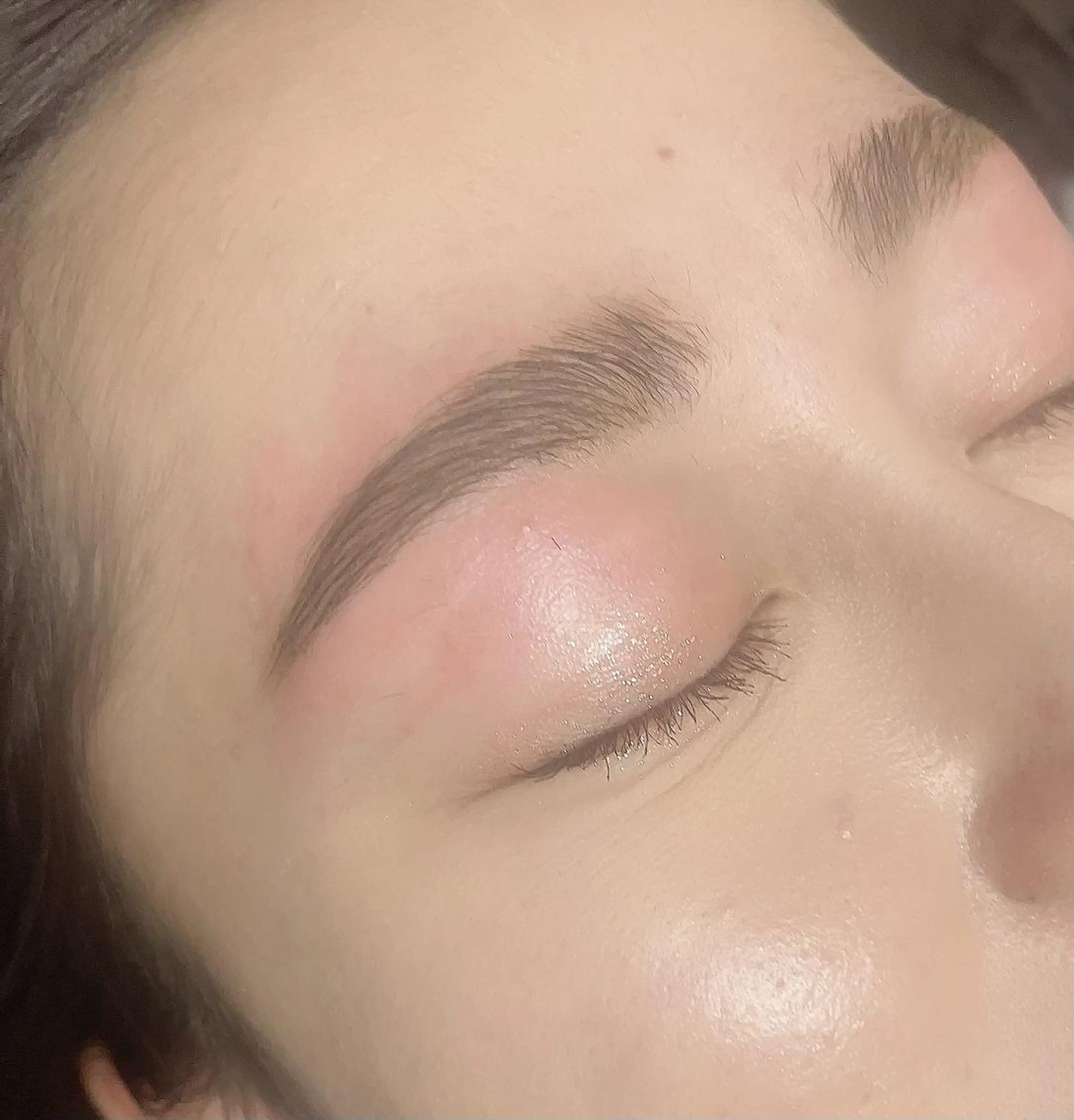 マツエク・マツパ エステdeティアラ せんげん台☆の眉毛・アイブロウイメージ