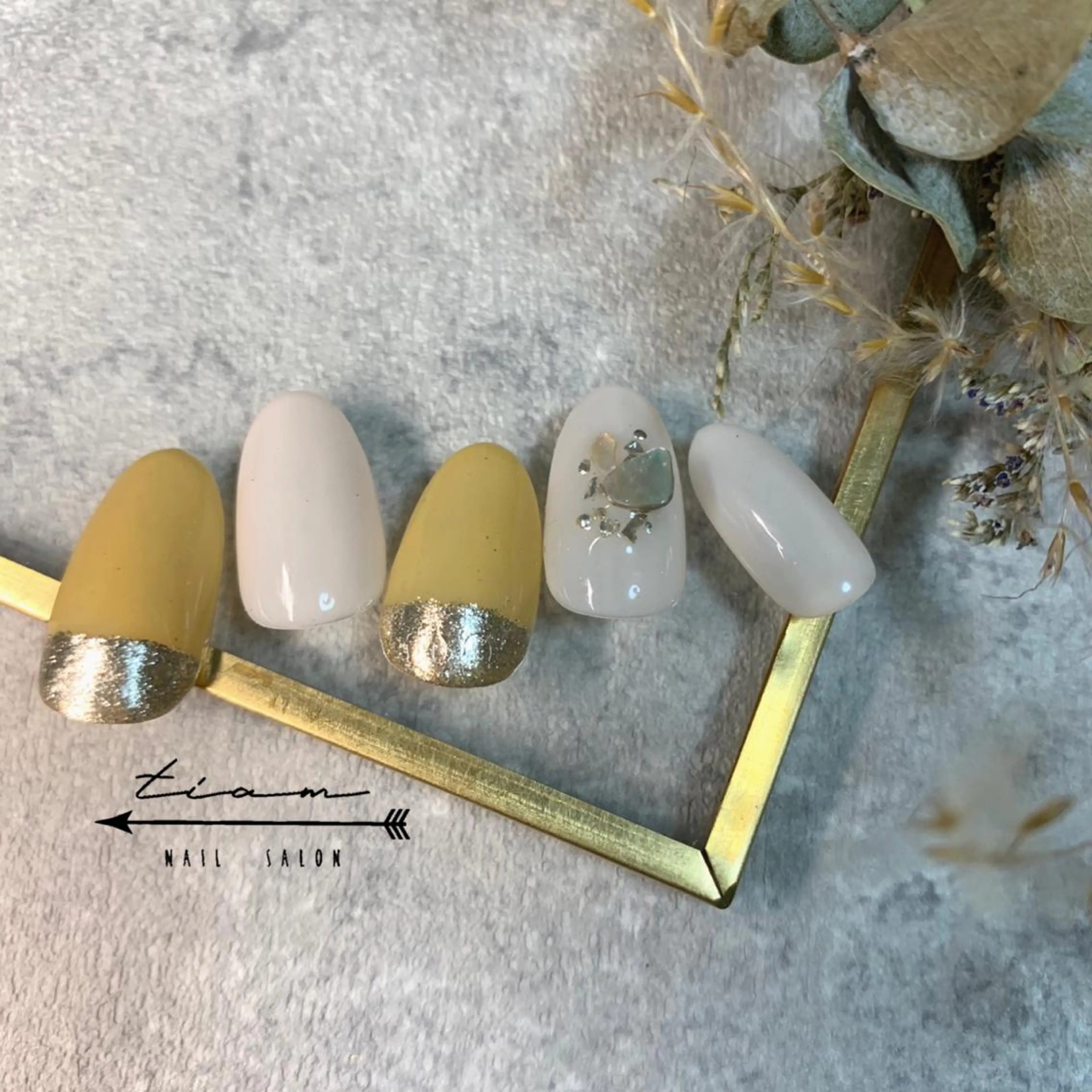 ネイル アートネイル ミラーネイル ニュアンスネイル ワンカラーネイル ハンドネイル 𝑡𝑖𝑎𝑚𓂃 きむらゆきののネイルデザイン