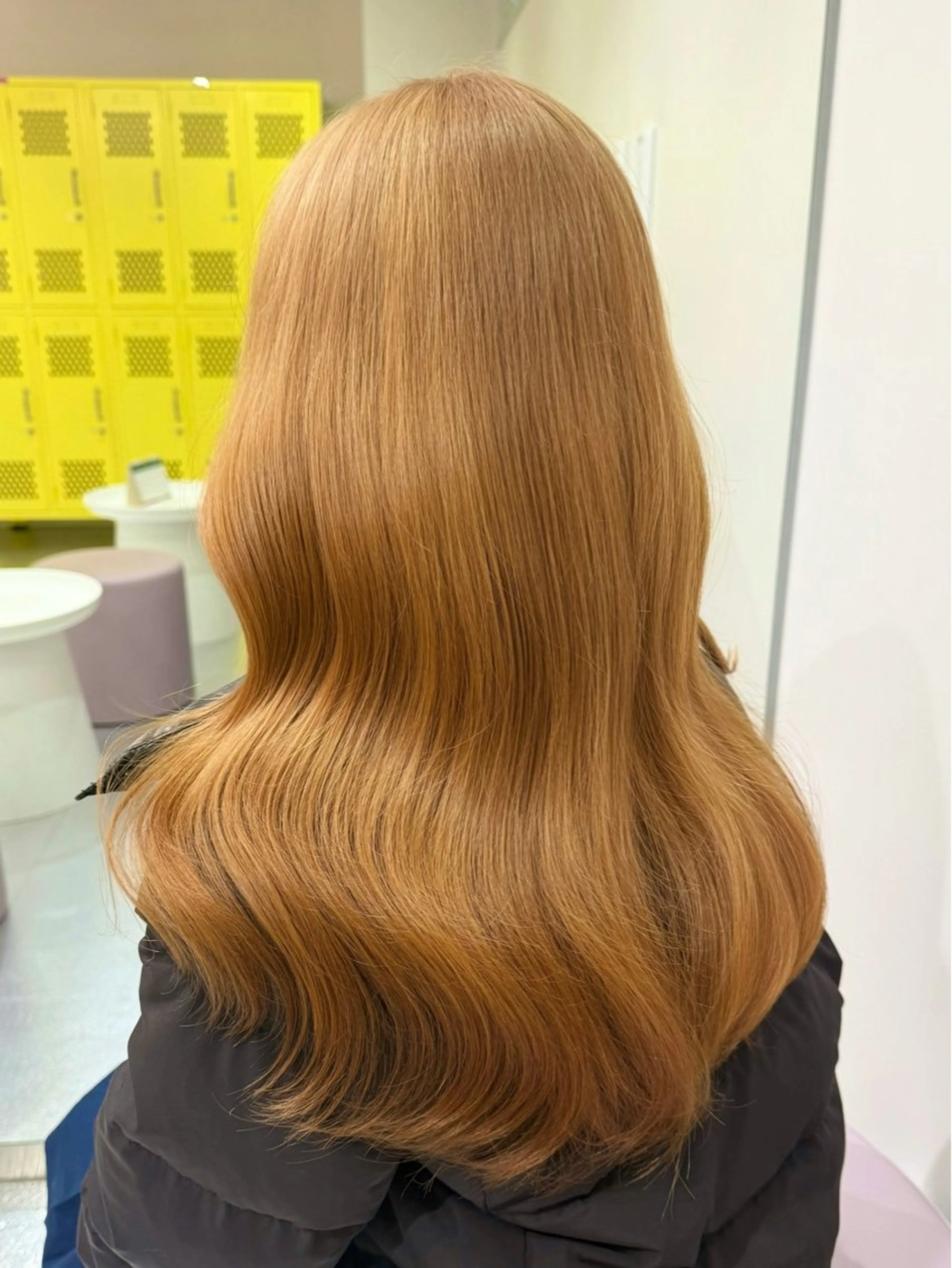 ロング Xena ria 衣織/ブリーチカラーのヘアスタイル