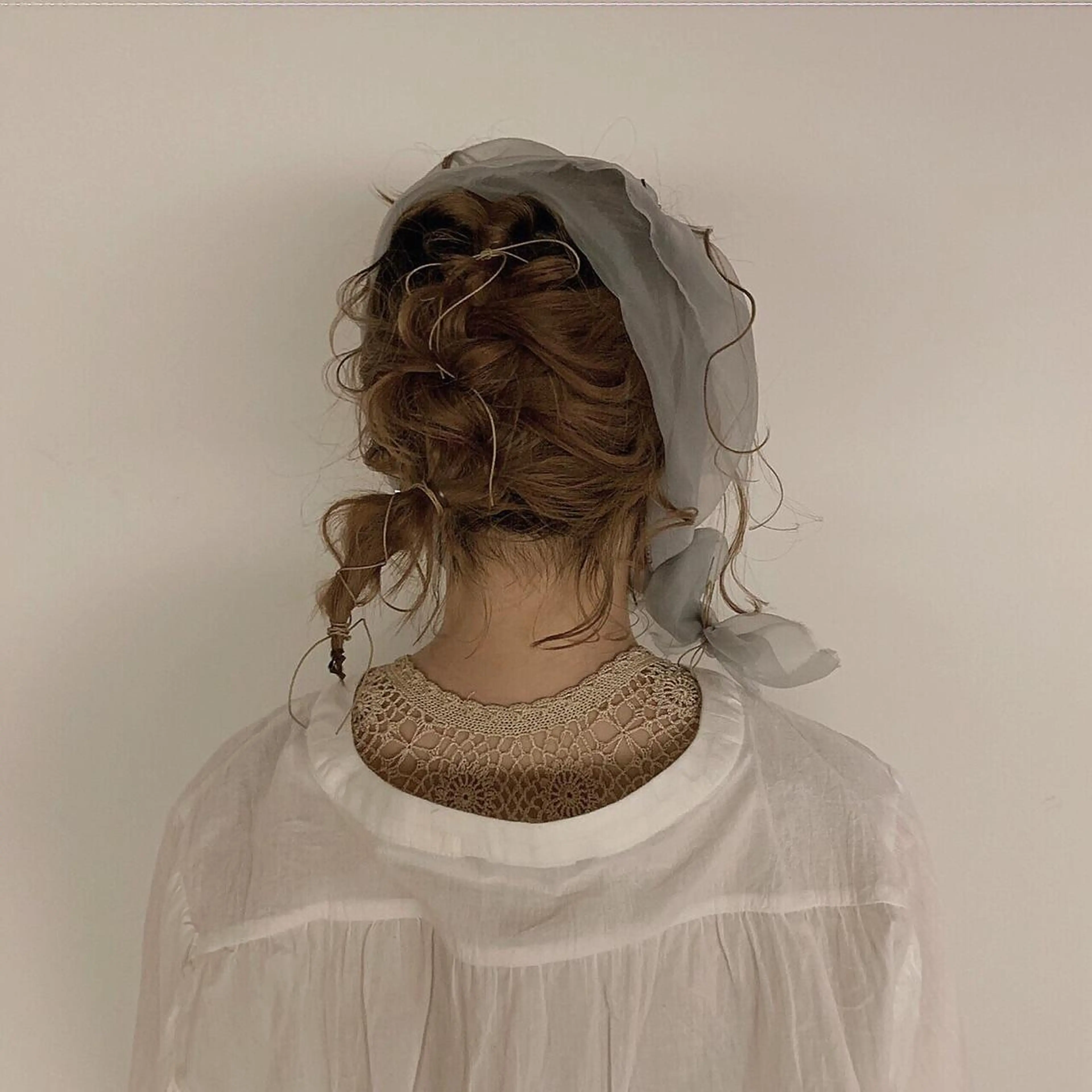 ショート ヘアアレンジ ケアブリーチ/ボブ/ honoのヘアスタイル