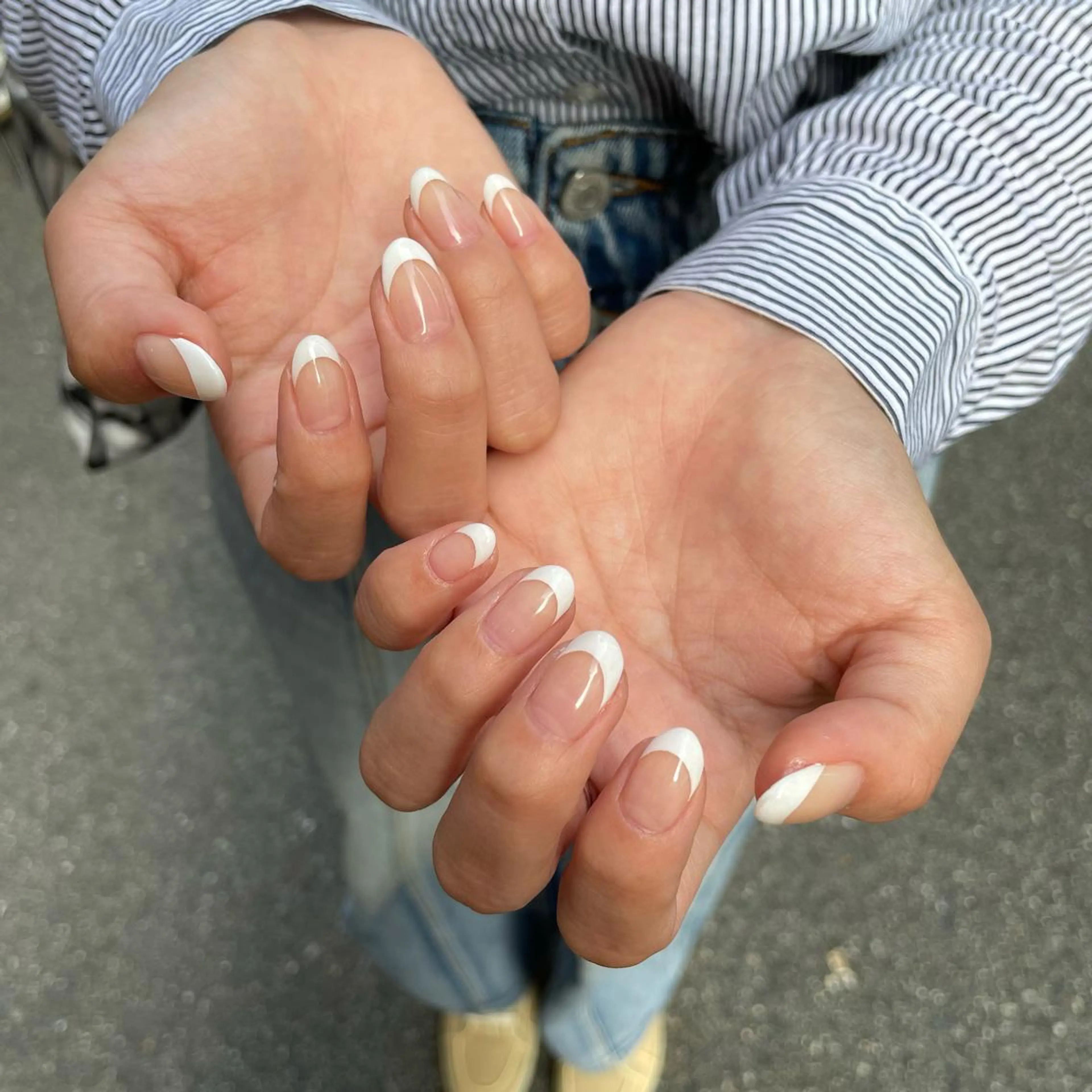 【 オフ込み】　フレンチ ネイル♡クリアベース♡の写真