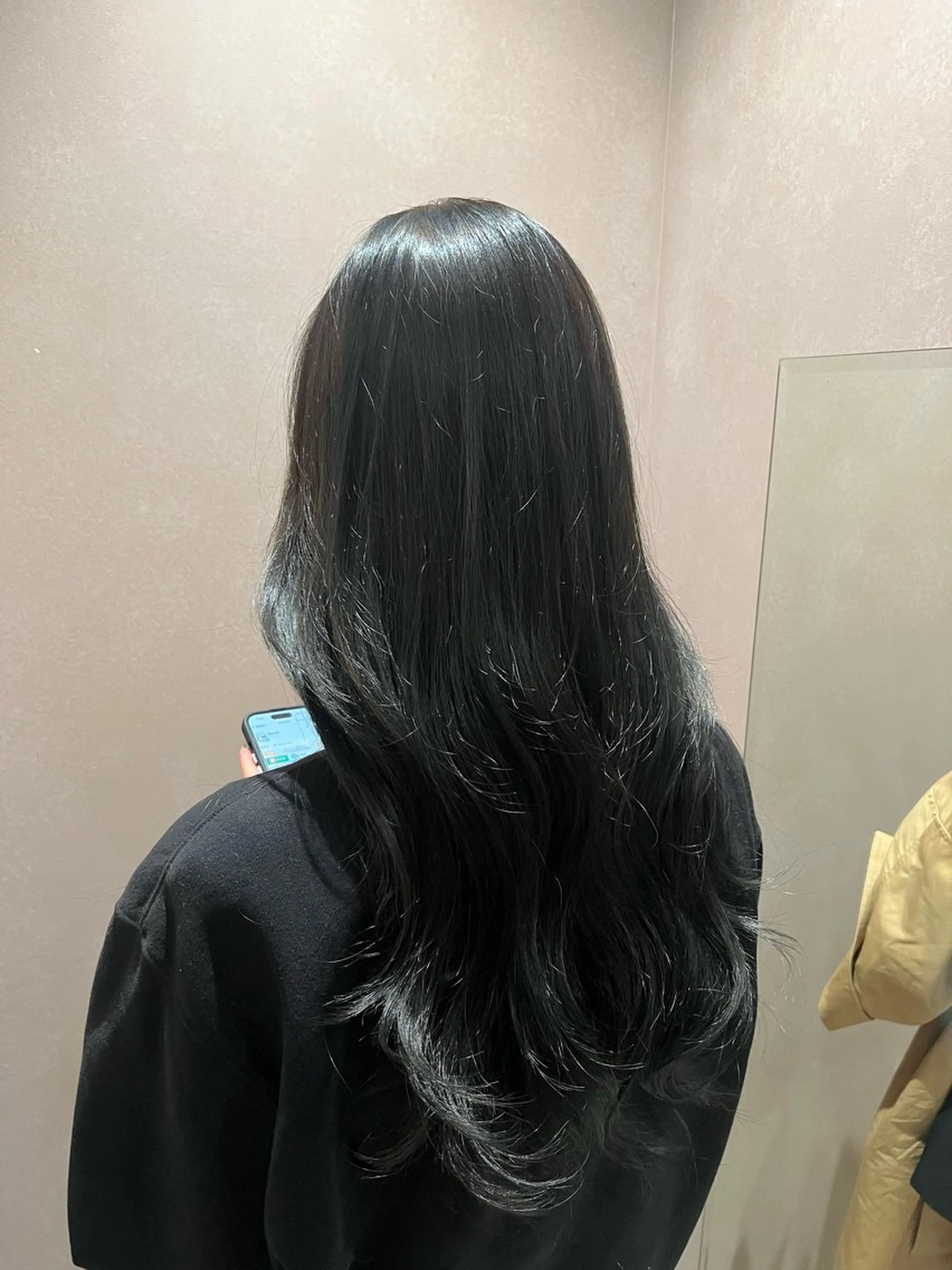 ロング カラー オリーブカラー ヘアカラー manami/ レイヤー/小顔カットのヘアスタイル