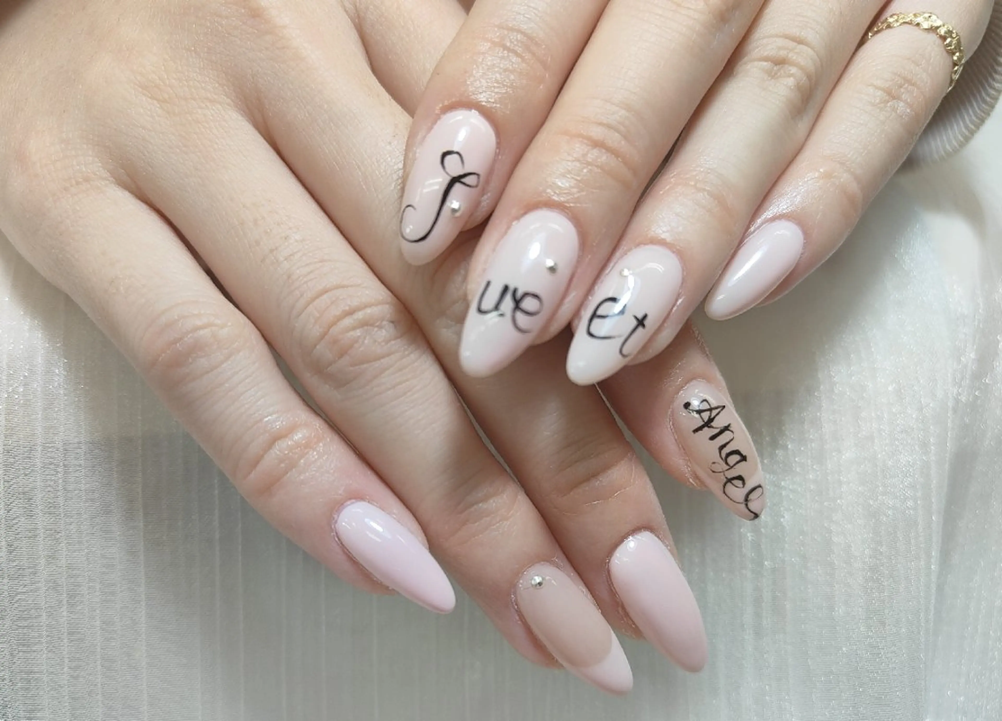 ネイル 鈴木 彩星のネイルデザイン