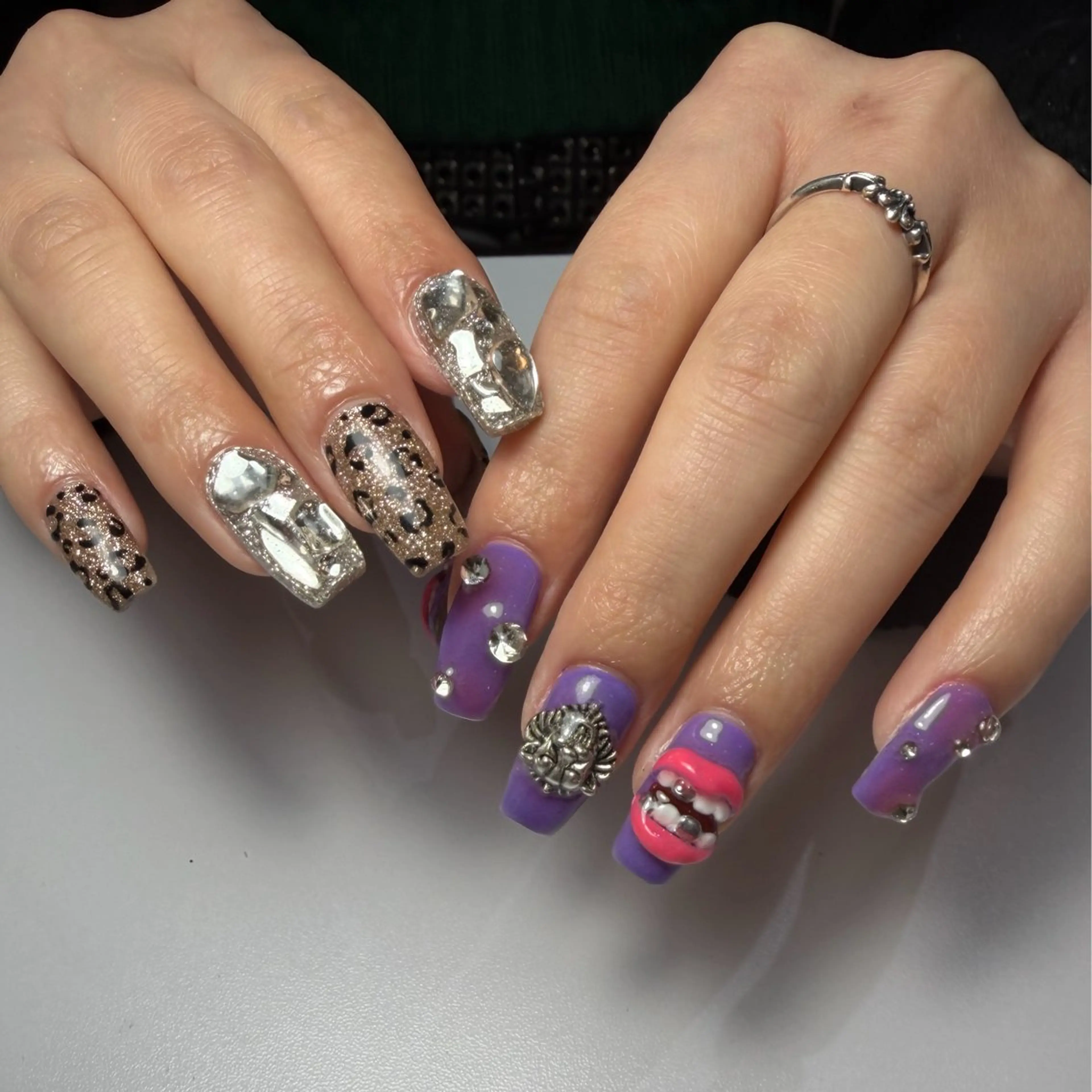 ネイル アートネイル パープル Nail mood デザイン持ち込みokのネイルデザイン