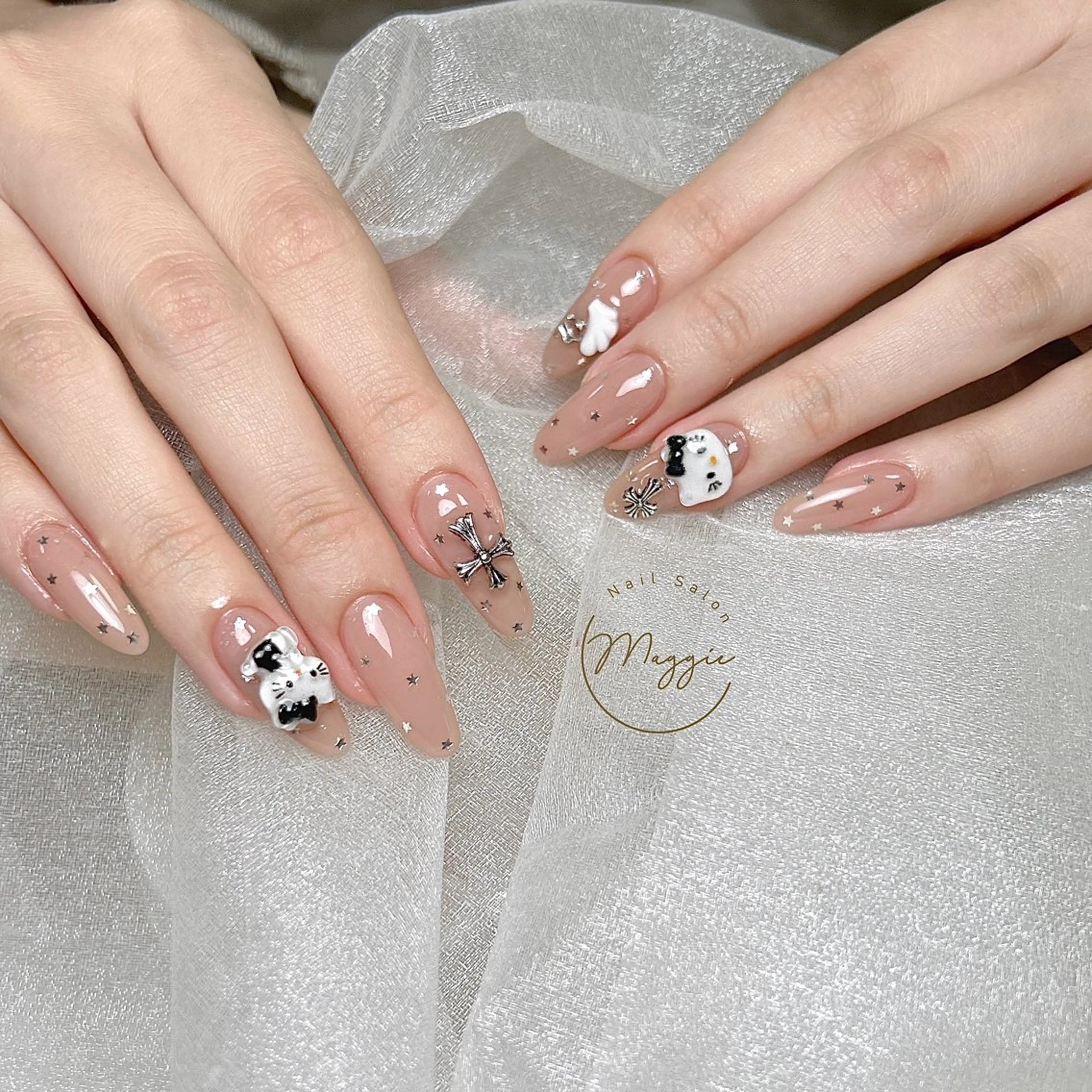 ネイル Maggie Nail🦩のネイルデザイン