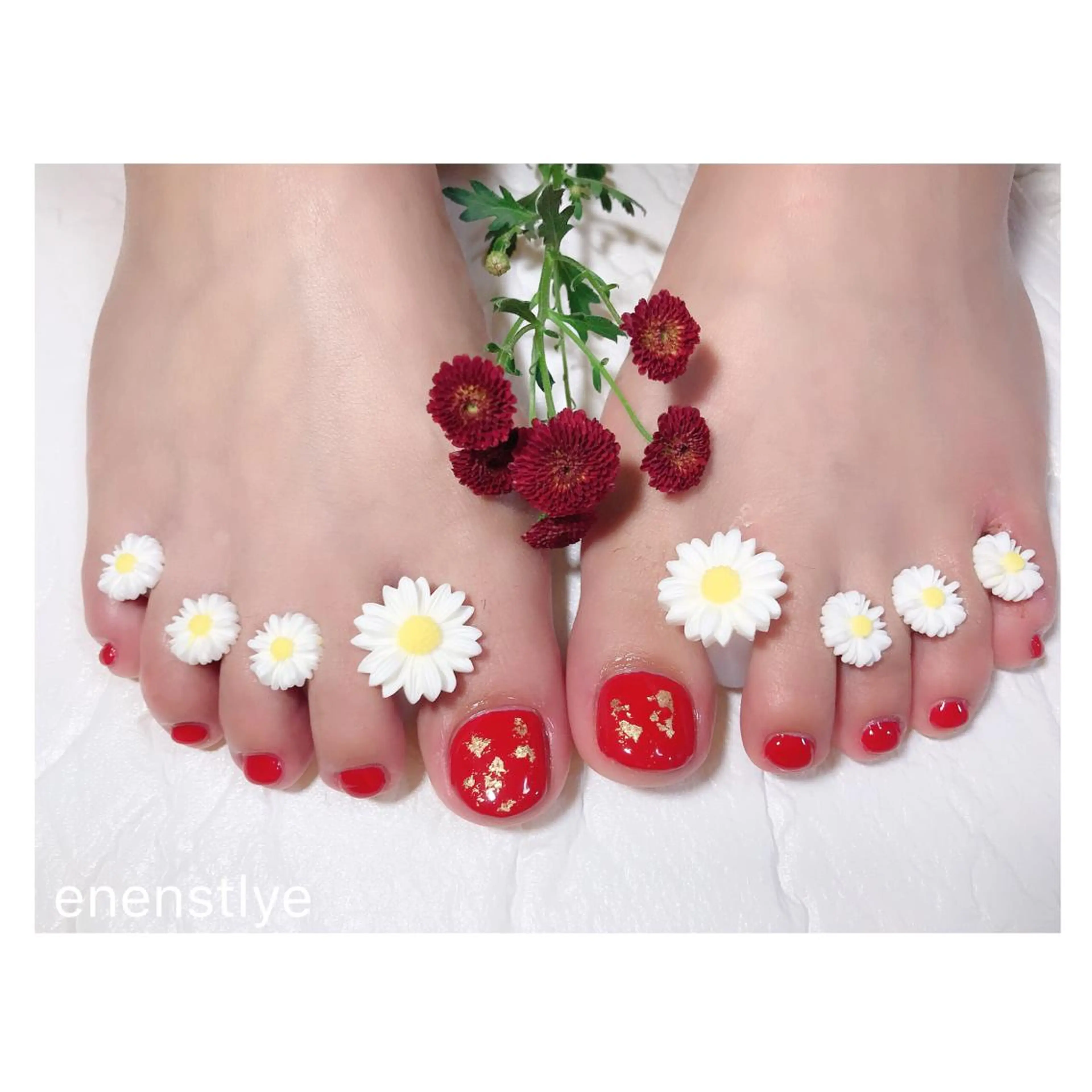 ショート ネイル フットネイル ジェルネイル ニュアンスネイル オフィスネイル シンプルネイル ハンドネイル フットネイル 👑enen style👑のネイルデザイン