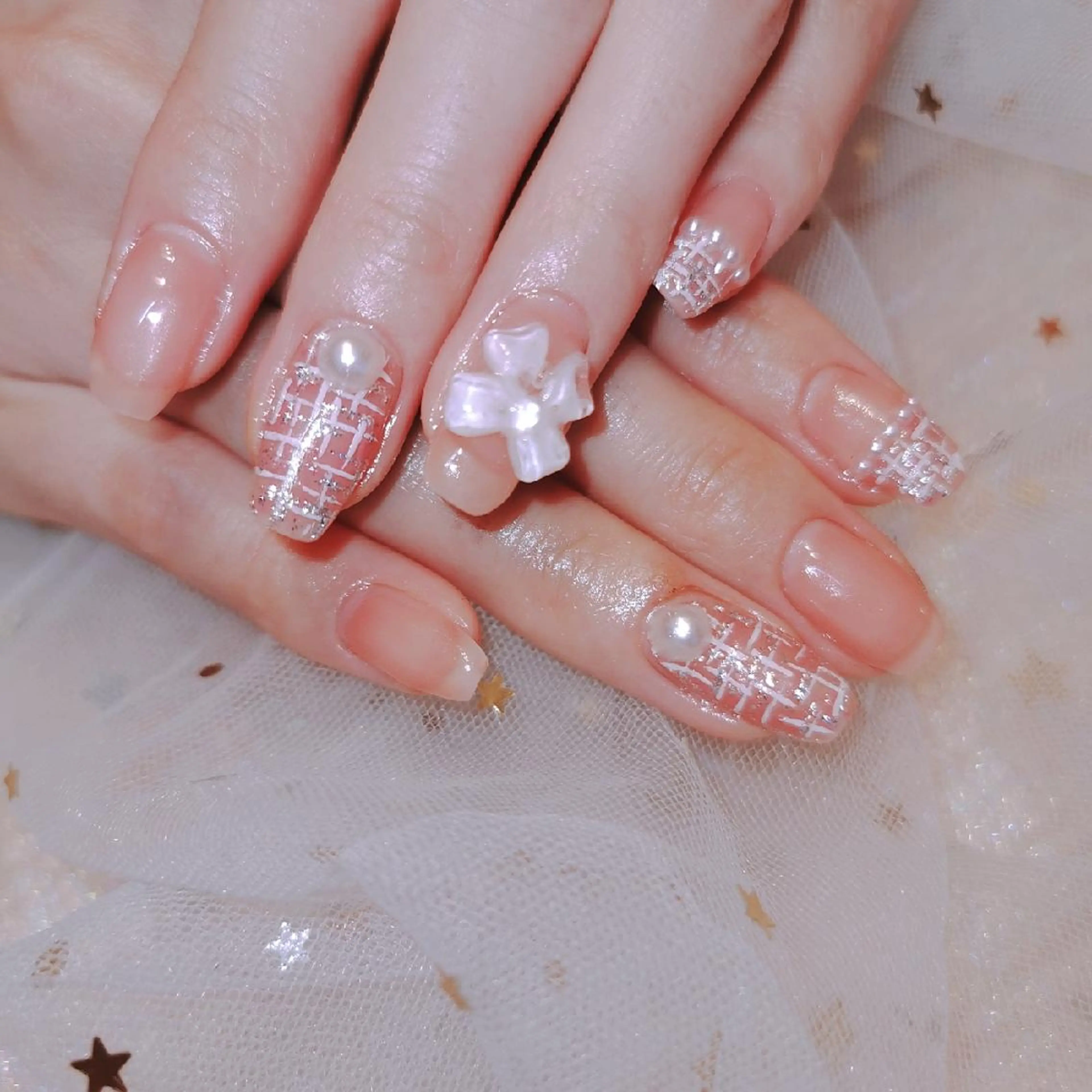 ネイル ミディアム ネイリストゆか💅 長さだし、深爪矯正のネイルデザイン