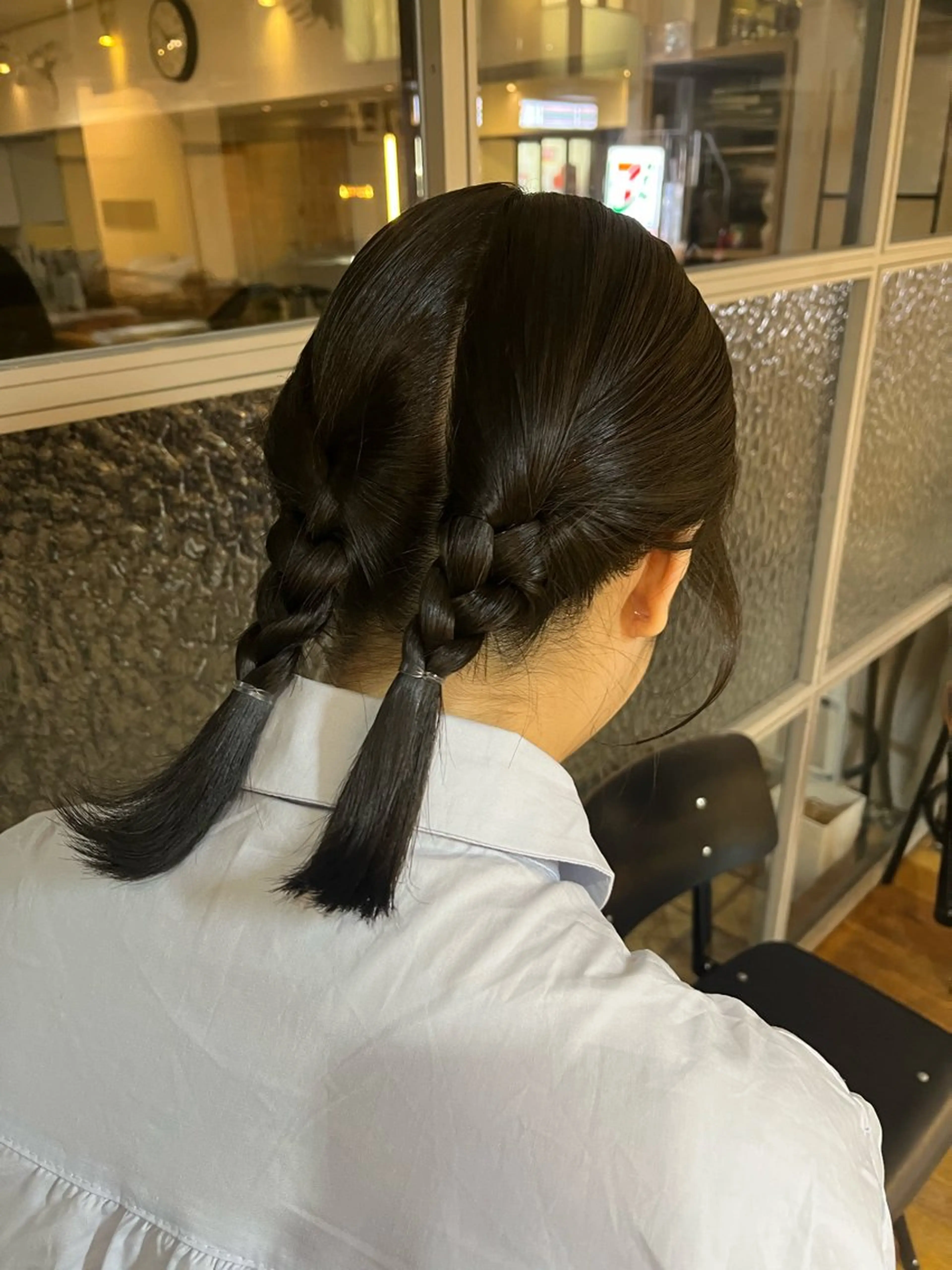 ミディアム カラー ヘアアレンジ ぱつっとボブ/ natsukiのヘアスタイル