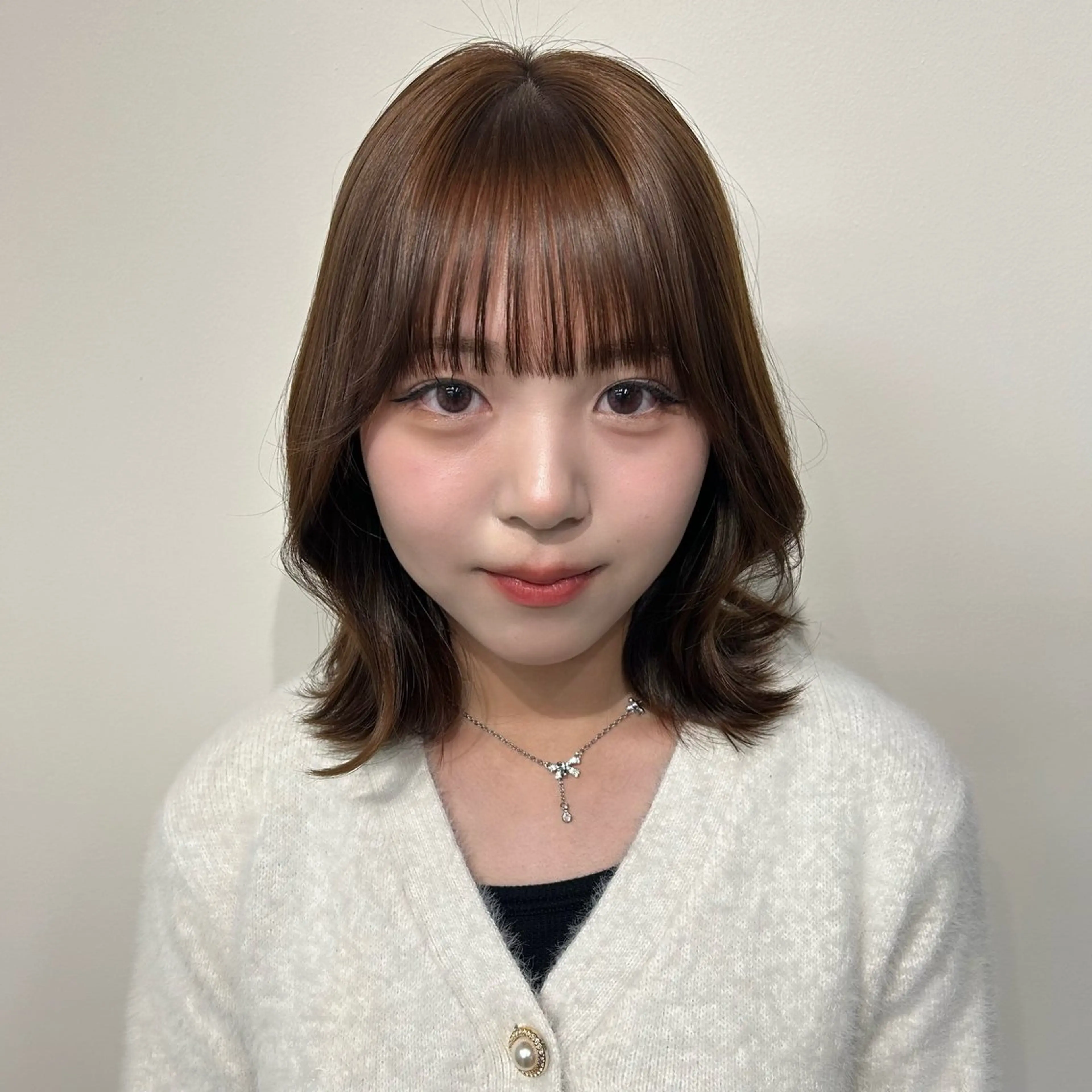 ミディアム ヘアカラー トリートメント 新潟/万代/レイヤー 韓国風/明間未来のヘアスタイル