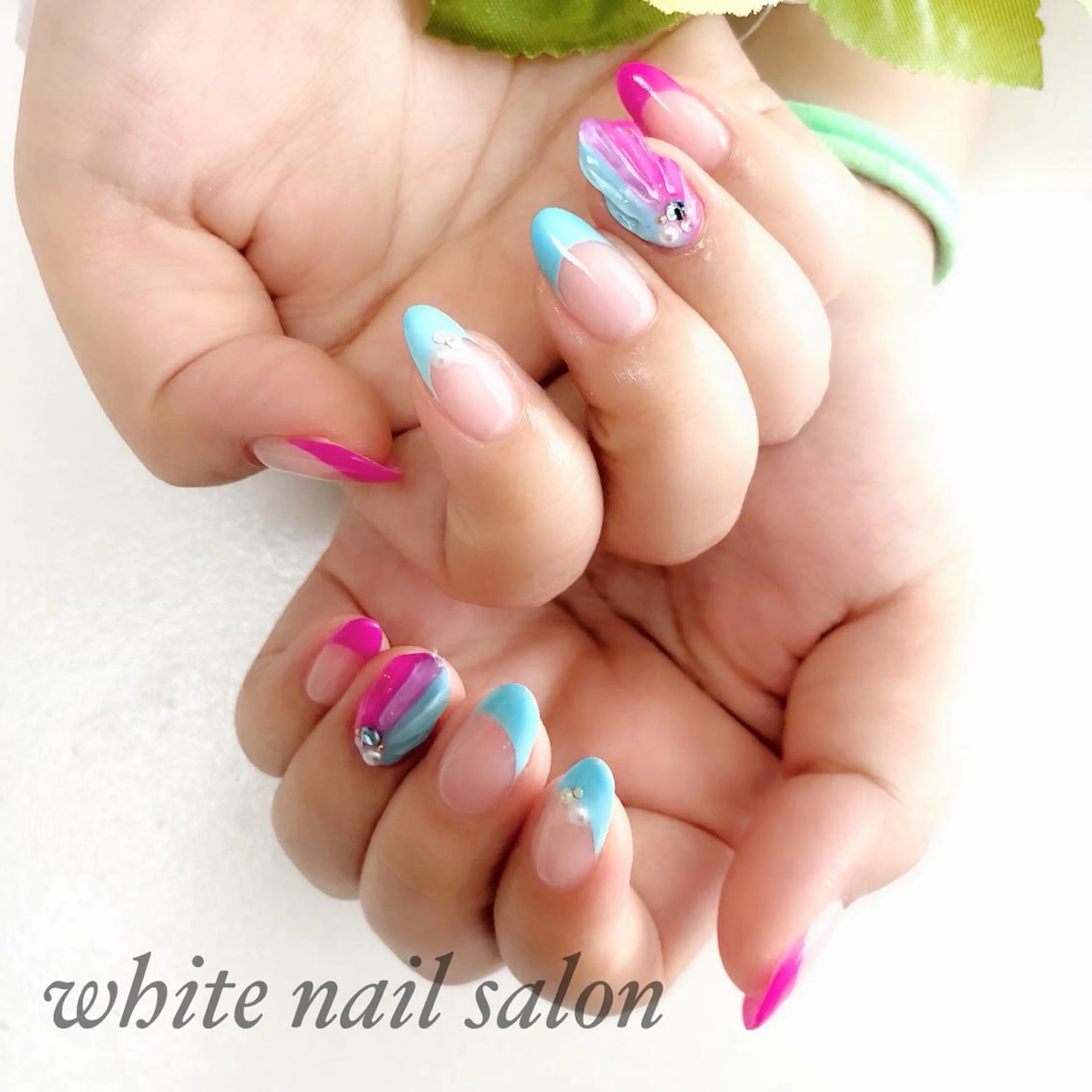 ネイル アートネイル フレンチネイル ジェルネイル ハードジェル 持ち込み ハンドネイル white nail salonのネイルデザイン