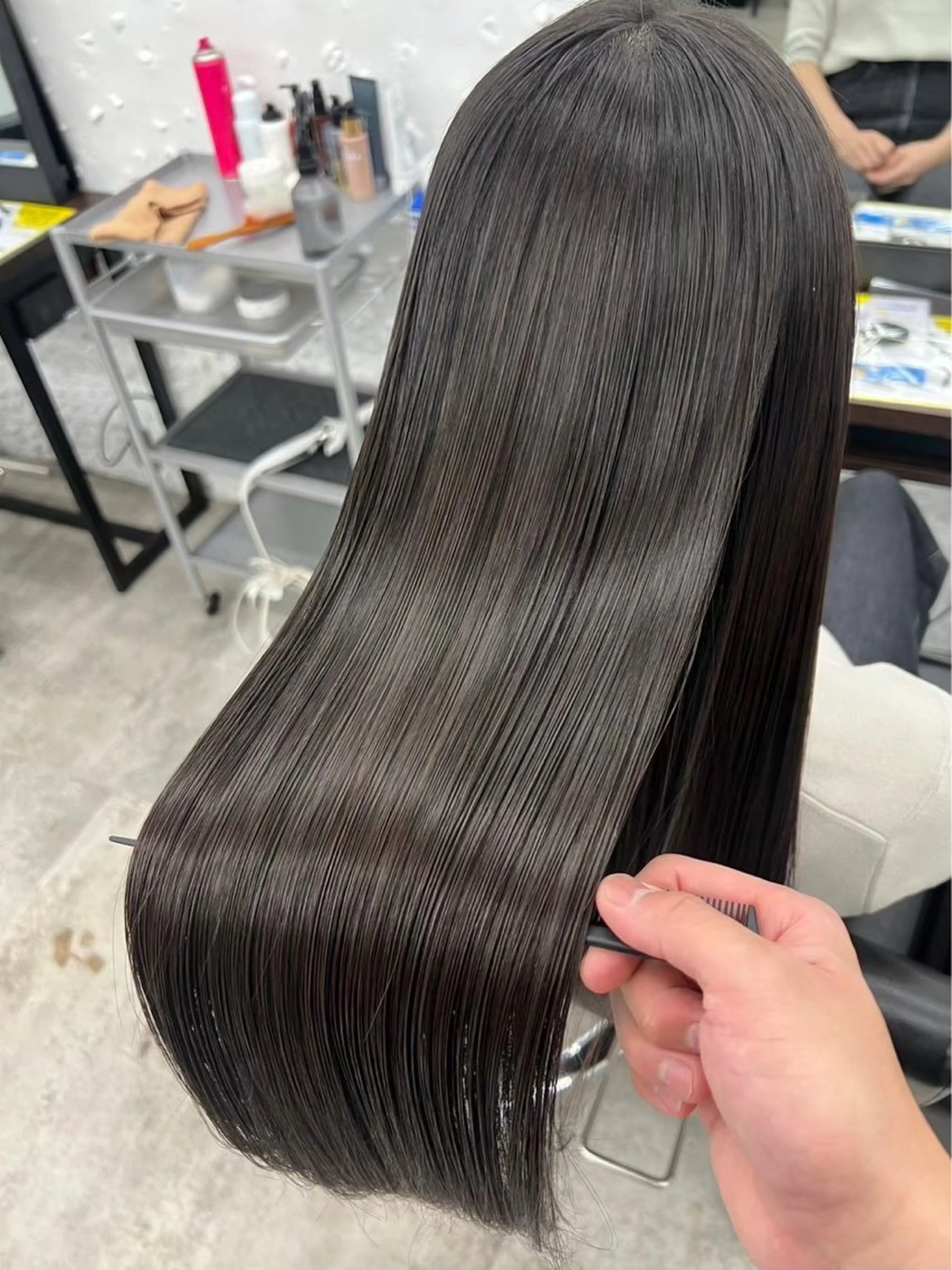 ロング 縮毛矯正 カラーモデル募集中 🪽naoのヘアスタイル