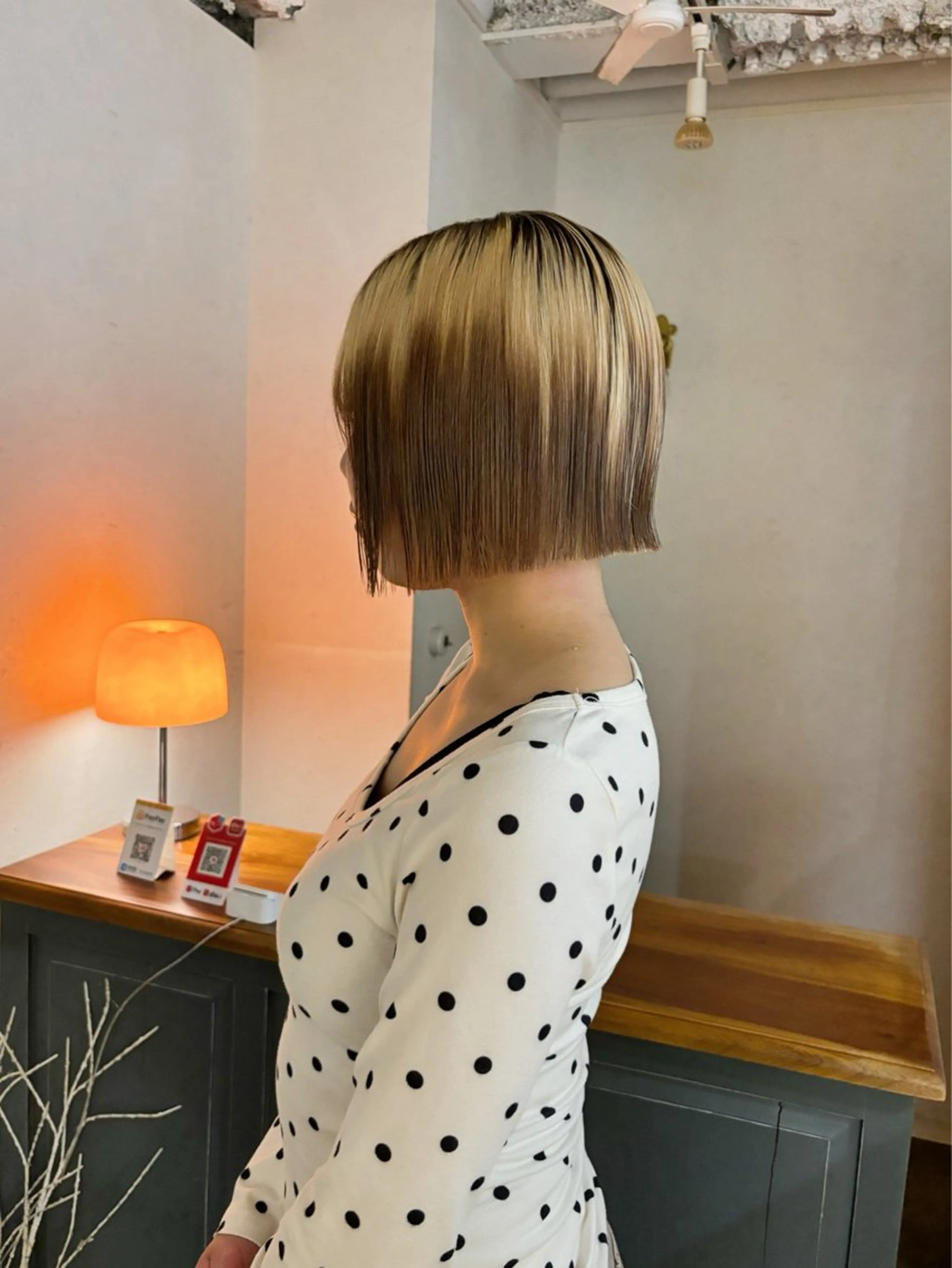 ショート 切りっぱなしボブ ボブ 林　蓮／レイヤー /透明感カラーのヘアスタイル