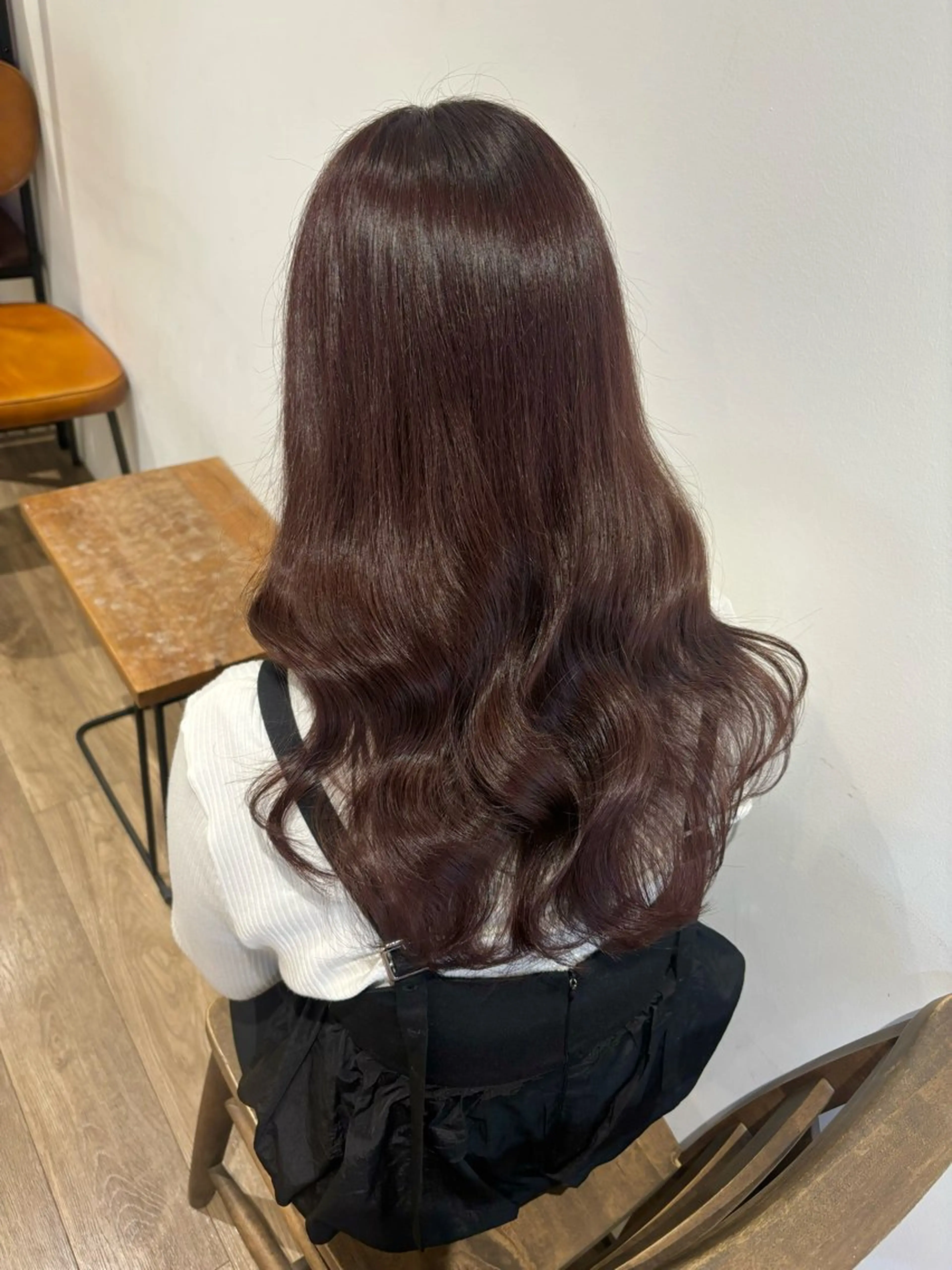 ロング カラー 𝑴𝒊𝒌𝒖💝 透明感モテカラーのヘアスタイル