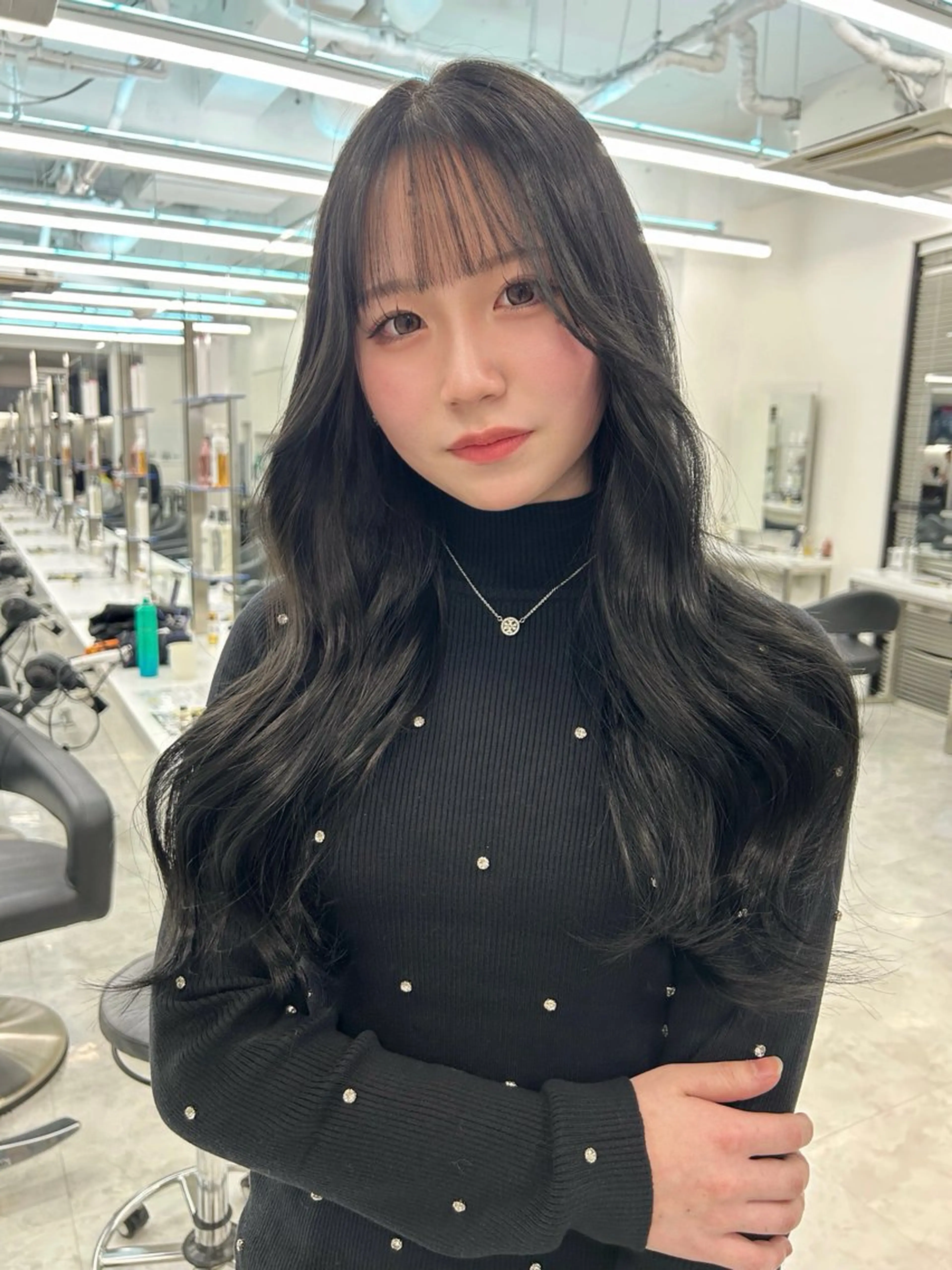 カラー ヘアカラー トリートメント niina🖤 透明感×レイヤーのヘアスタイル