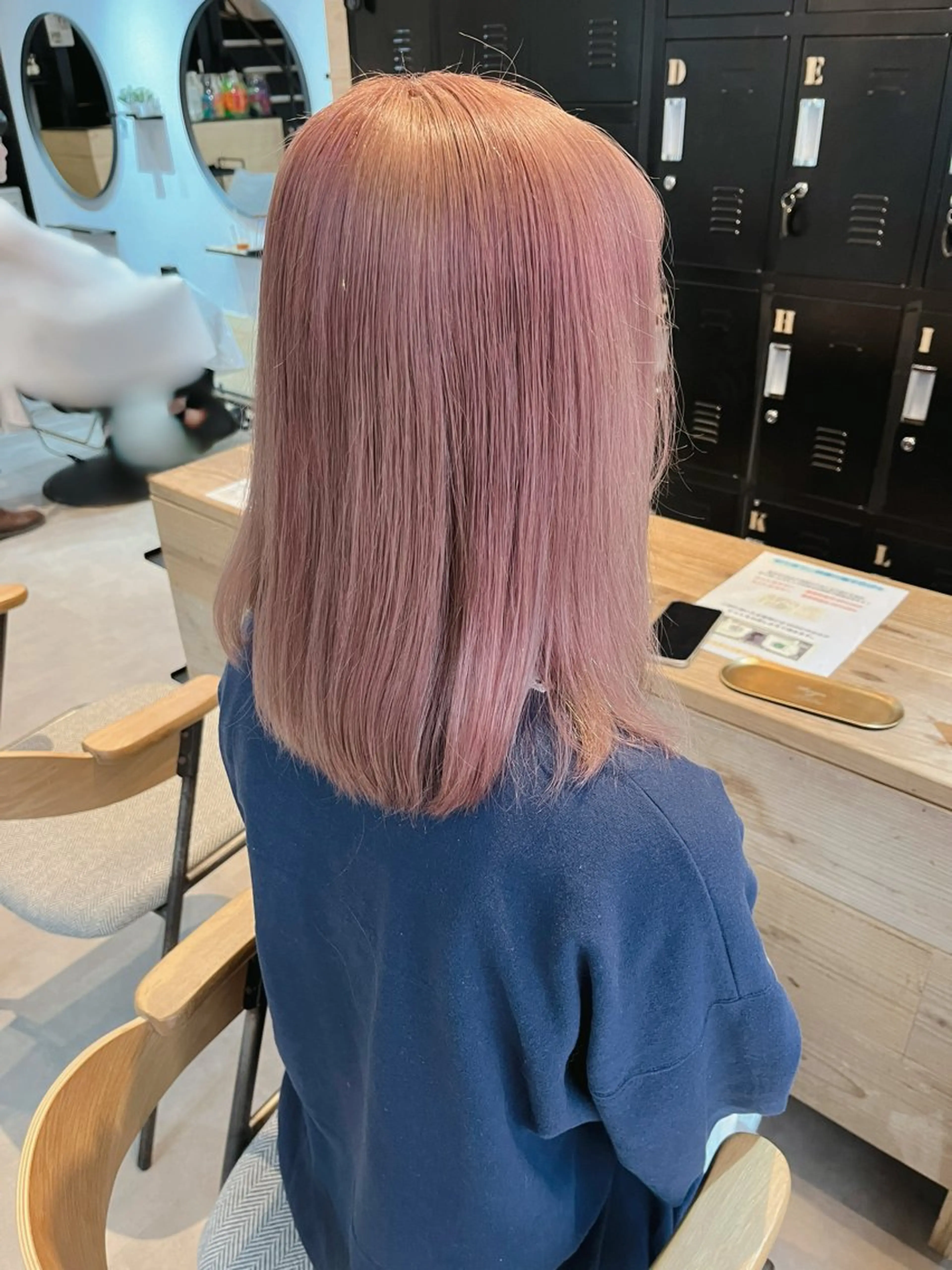 ショート カラー ブリーチ eto所属・akira𝜗𝜚 ꙳.*透明感カラーのヘアスタイル