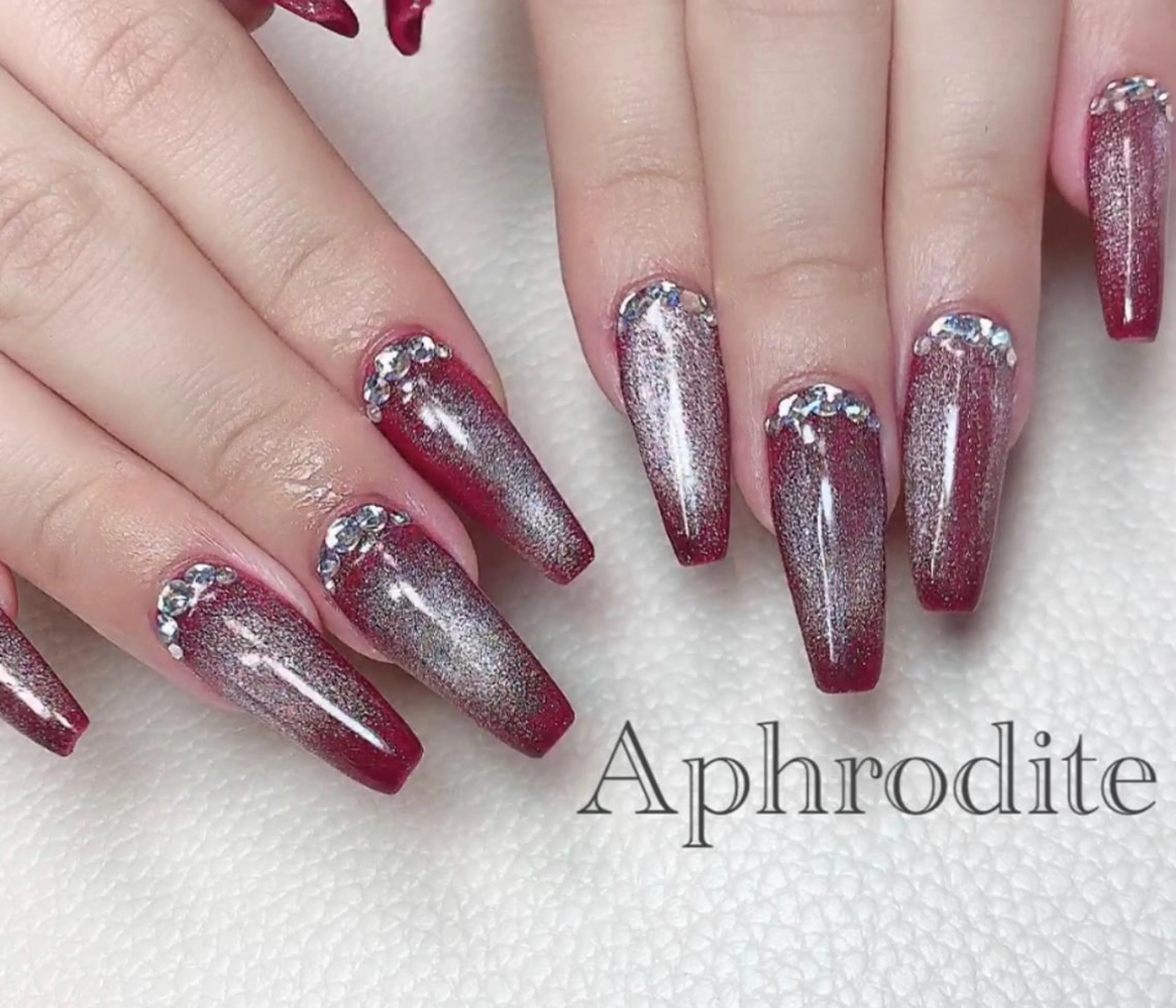 ネイル Aphrodite パラジェル認定サロンのネイルデザイン