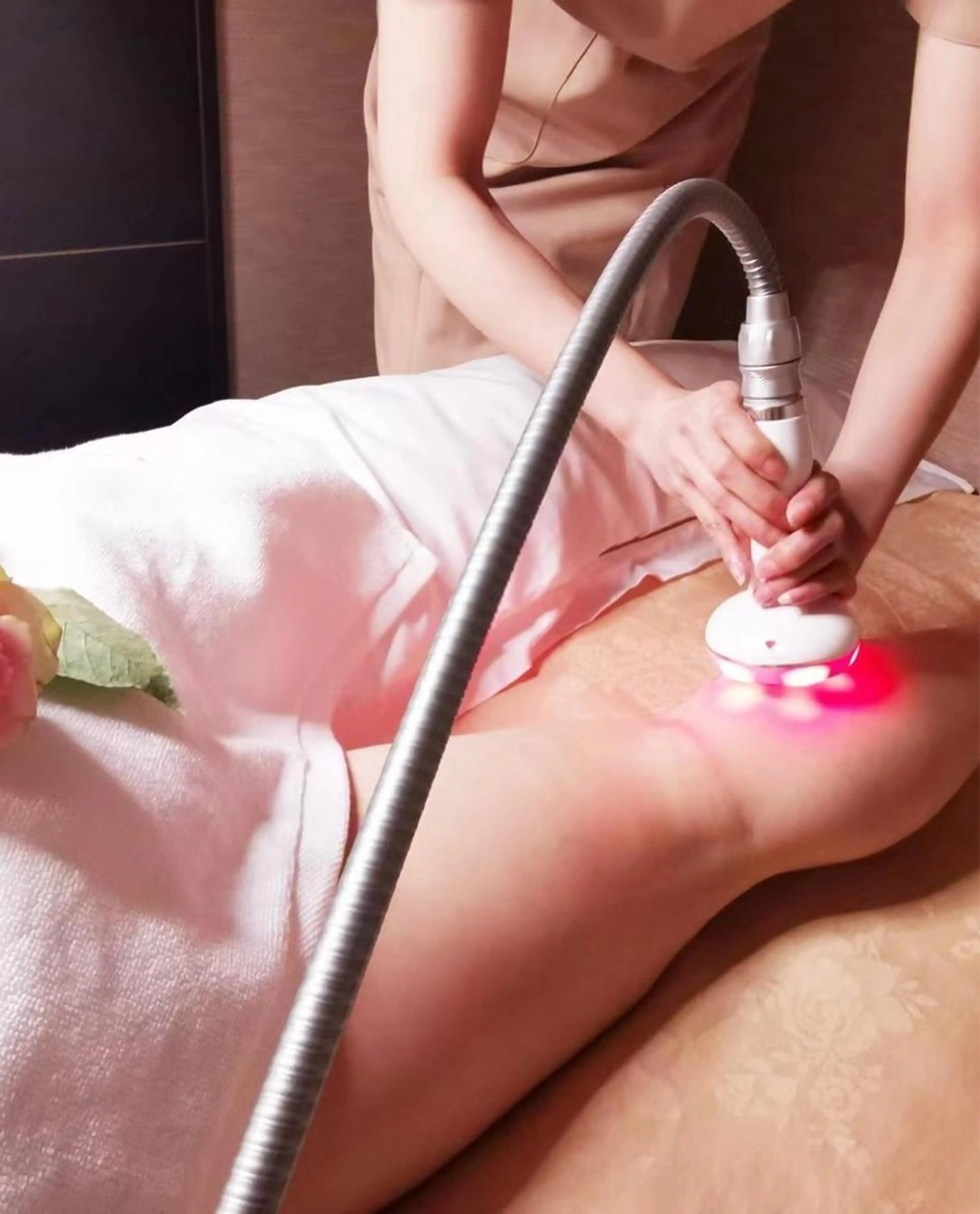 大人気★Wアタック!超音波&ハイパーナイフ＋強力痩身100分¥27000→¥12980の写真