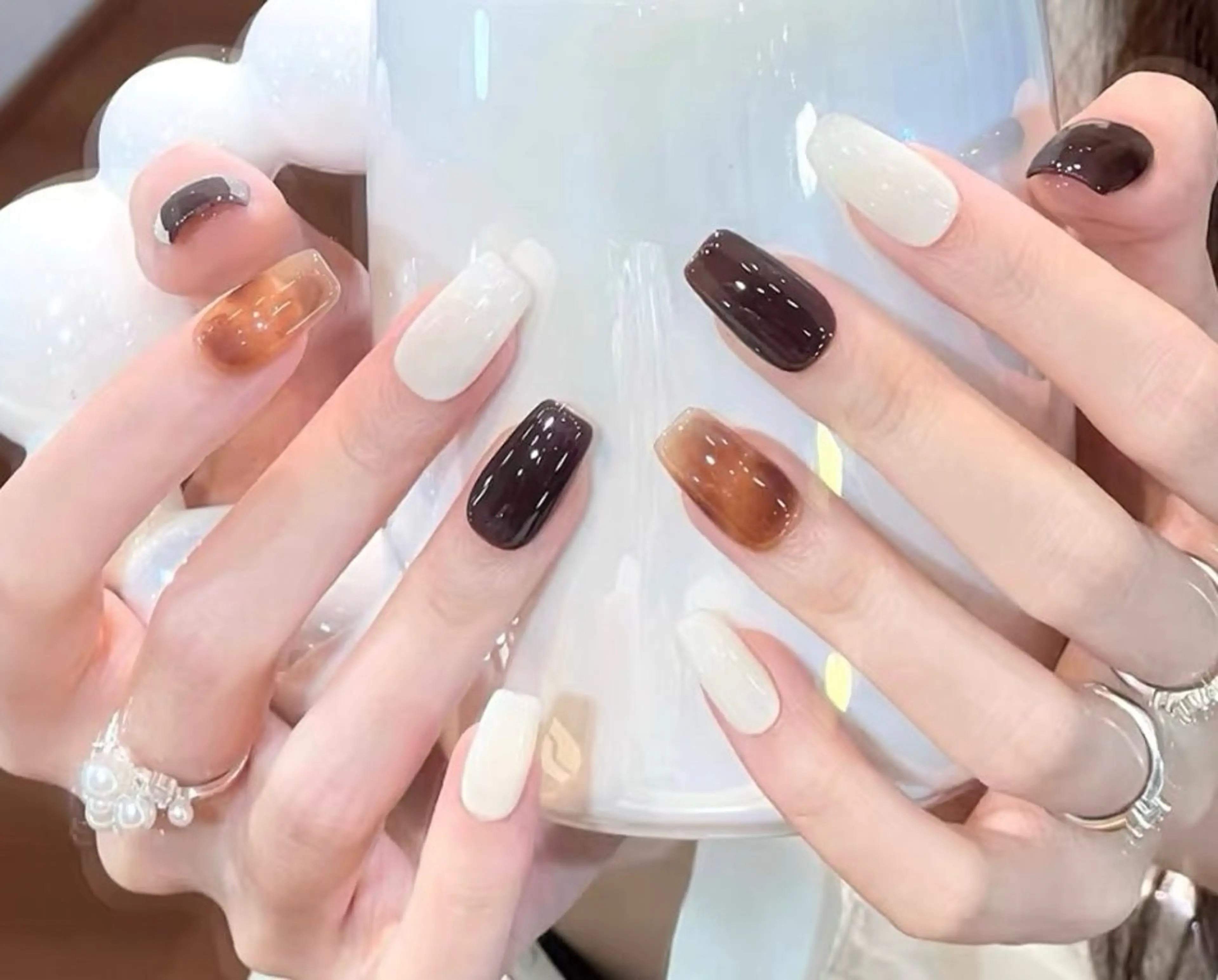 ネイル 高木 維麗絲のネイルデザイン