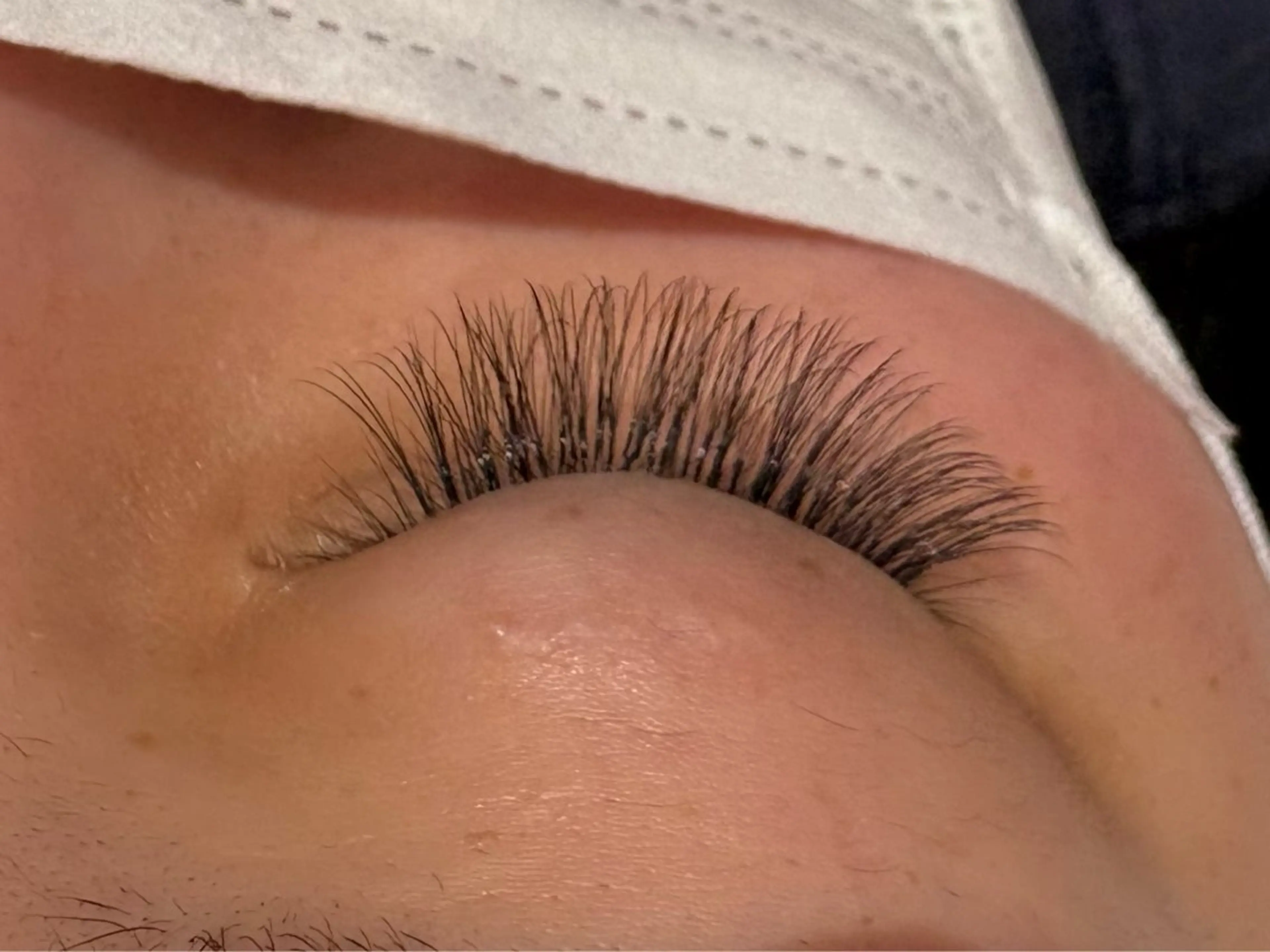 マツエク・マツパ ボリュームラッシュ マツエク フェリス高橋 高橋の眉毛・アイブロウイメージ