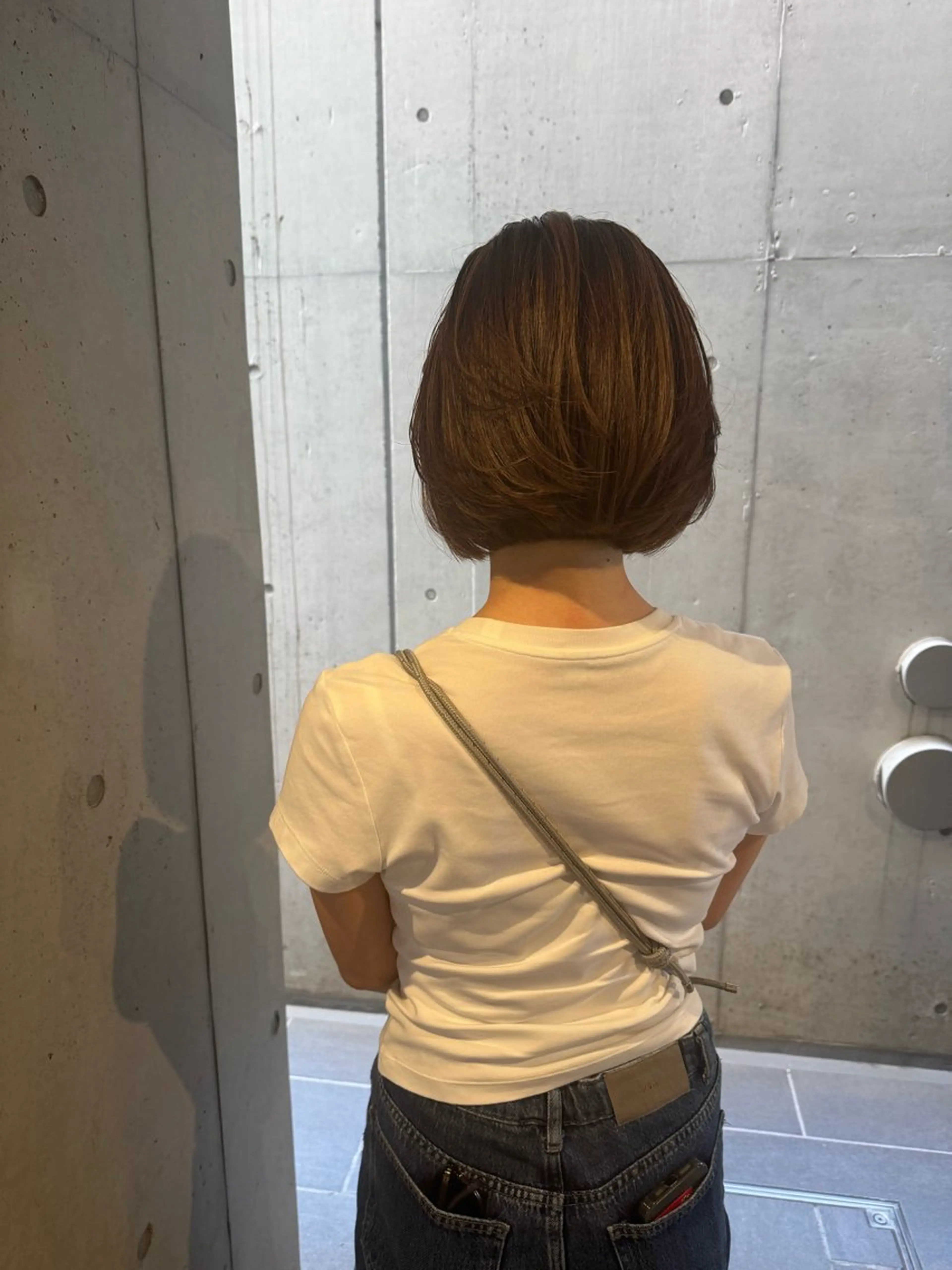 【プレミアム】ショートカット＋艶感カラー＋集中トリートメント👉 カットとカラーに加え、補修トリートメントで美髪へ。の写真