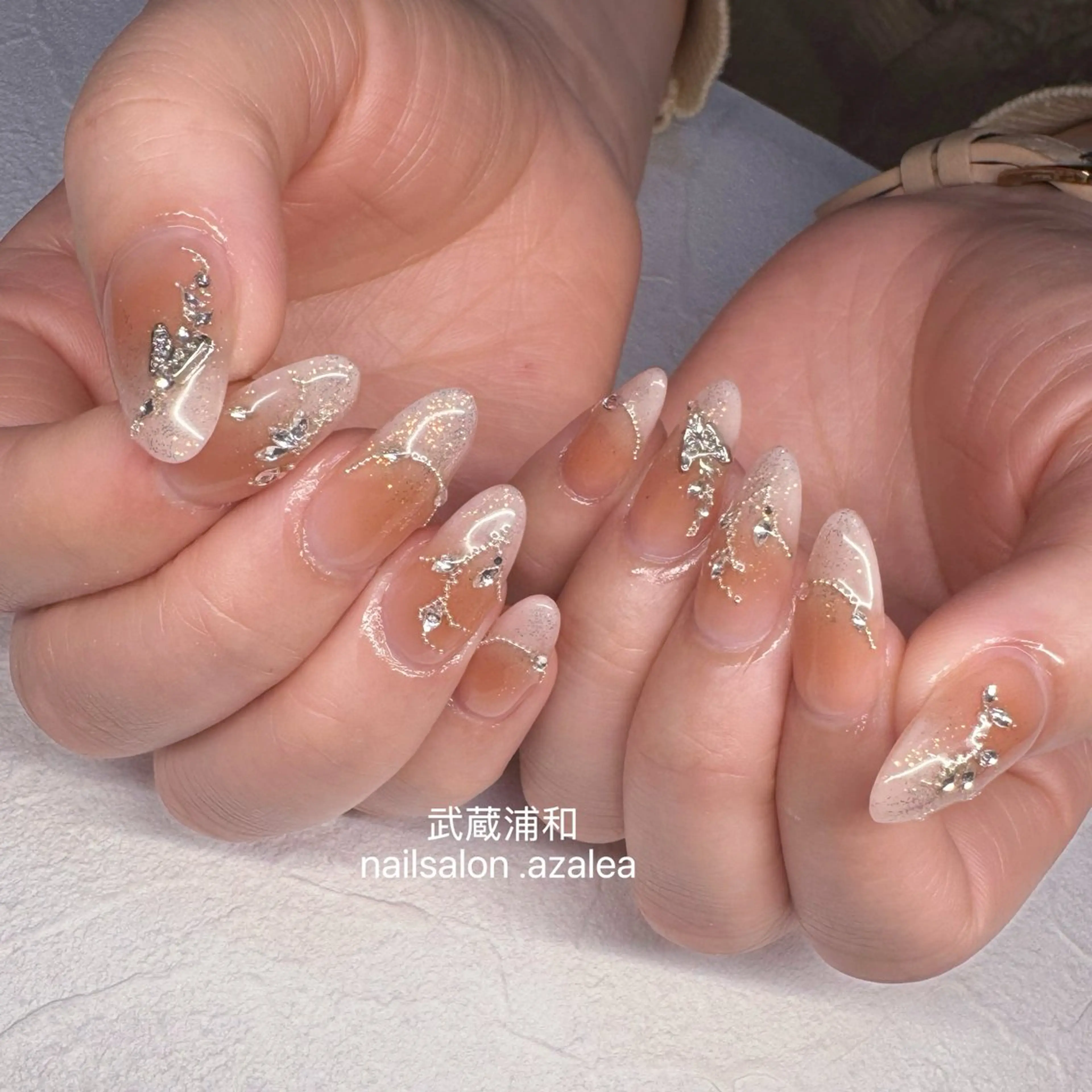 ネイル ハンドネイル R inのネイルデザイン