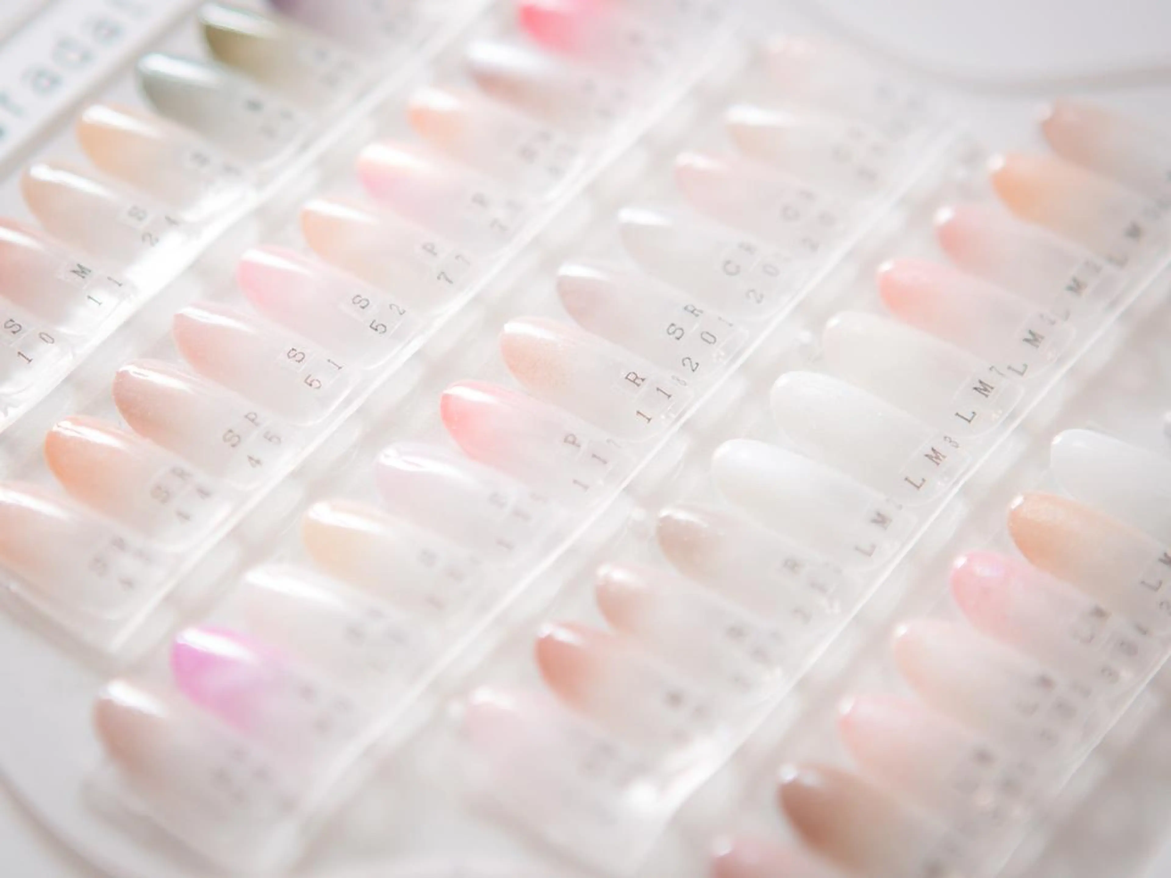 ネイル &robe mii 🌿のネイルデザイン