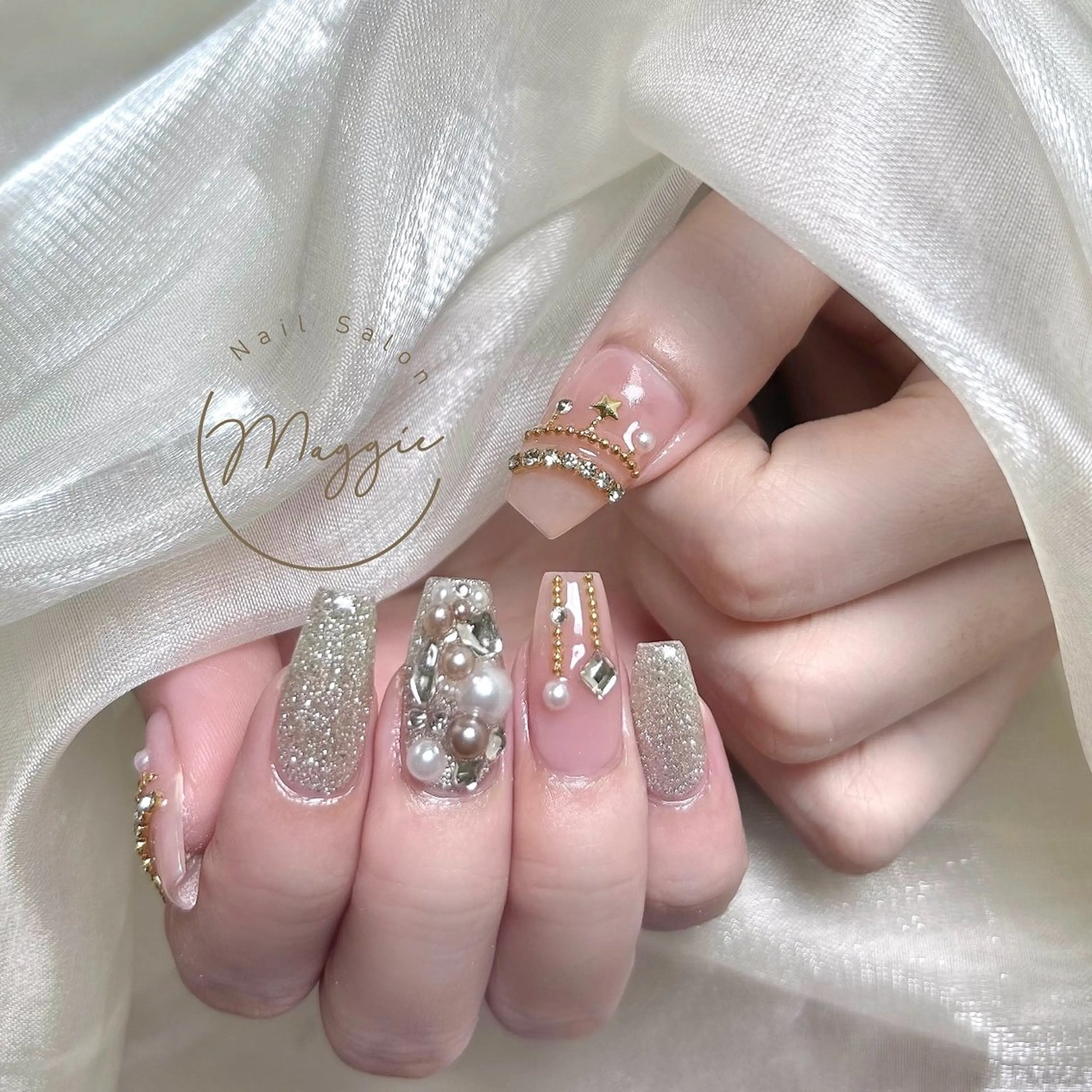 ネイル Maggie Nail🦩のネイルデザイン