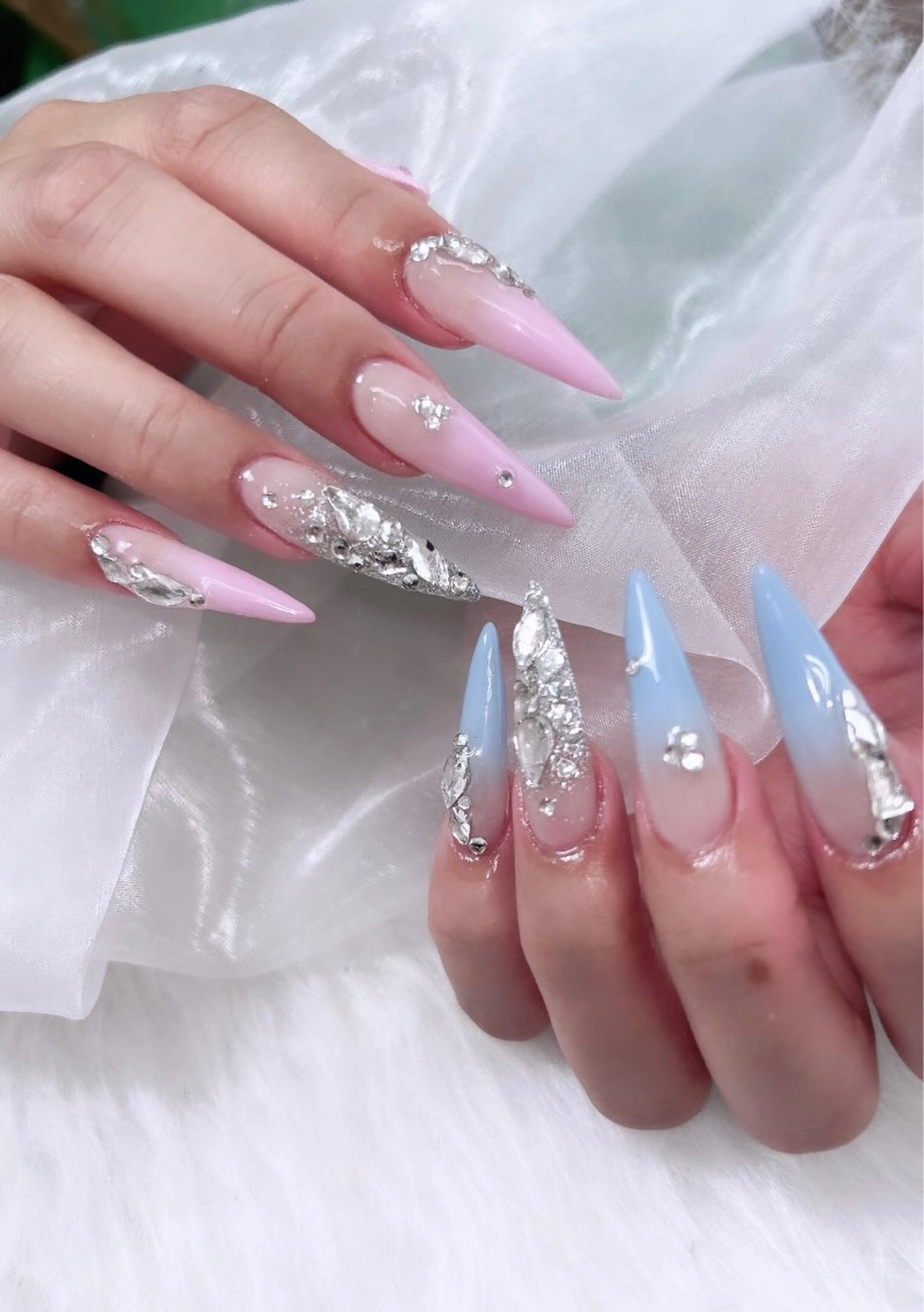 ネイル 高草木 桃香のネイルデザイン