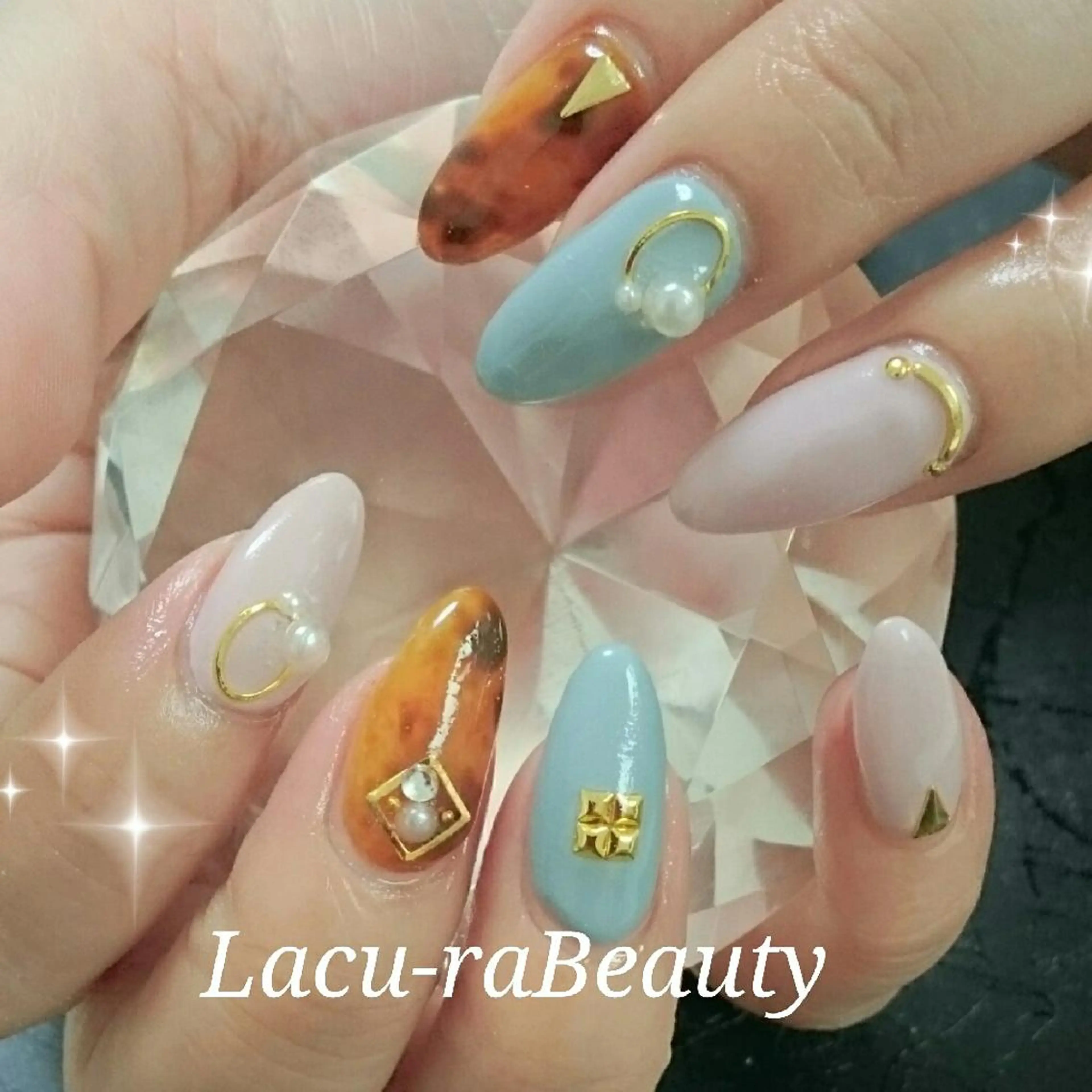 ネイル 小顔と腸の専門店 ラクーラビューティのエステ・リラクイメージ