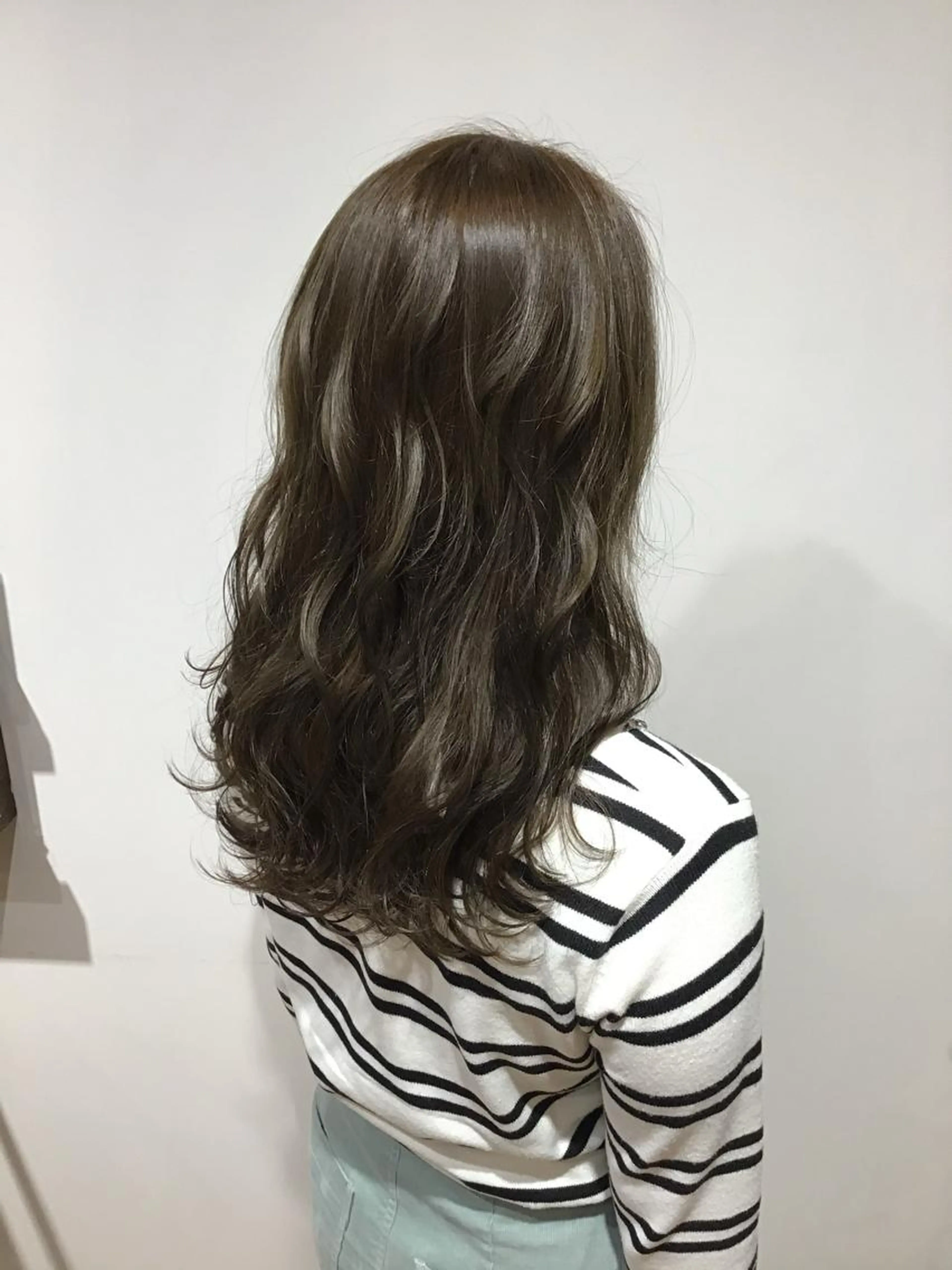 ★うるツヤワンカラー¥6900  →ミニモ限定価格¥2,500⭐️（白髪染めもok）の写真