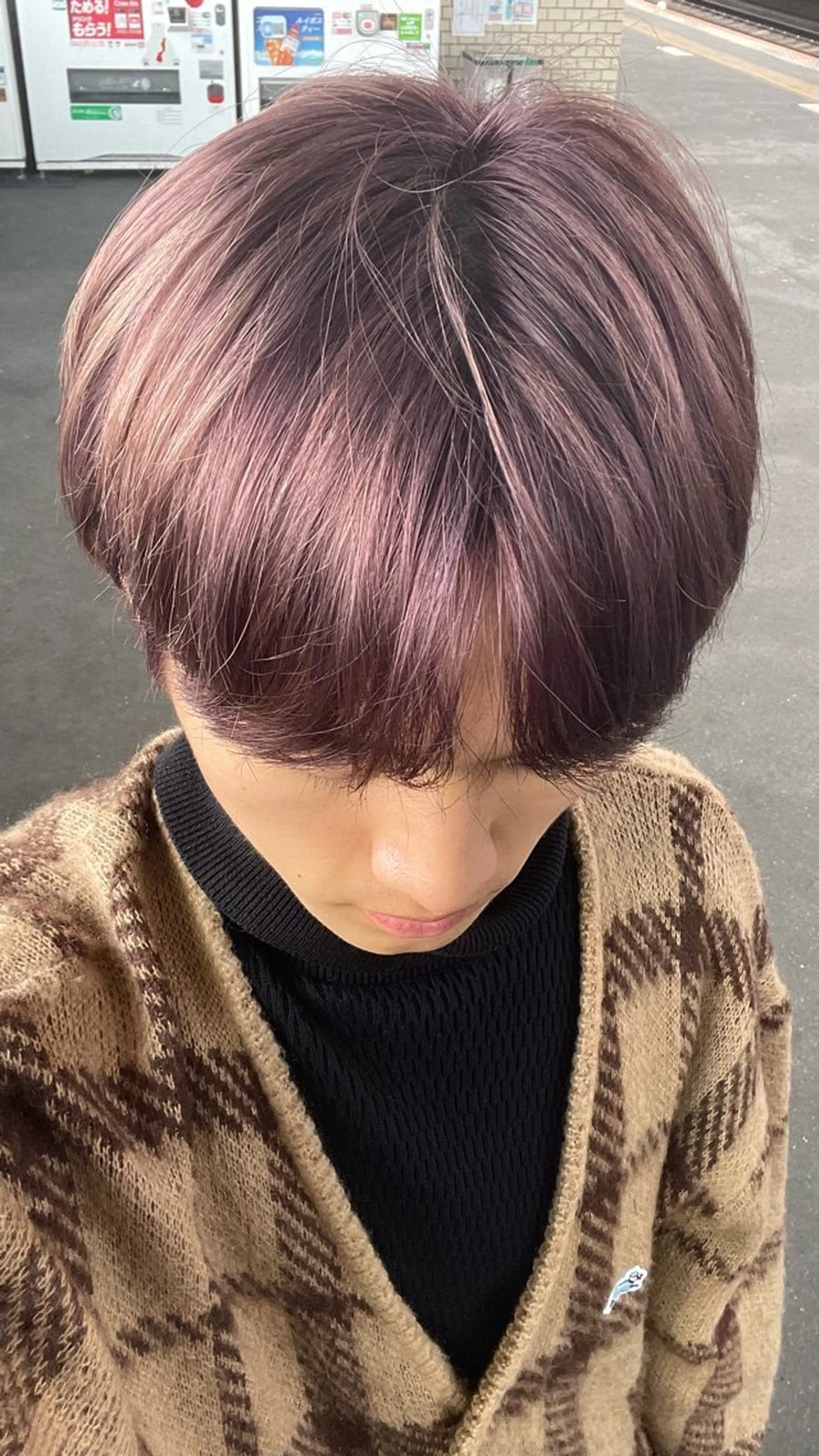 ショート カラー メンズ 𝑴𝑰𝑨🎀赤髪 /ピンク/髪質改善のヘアスタイル