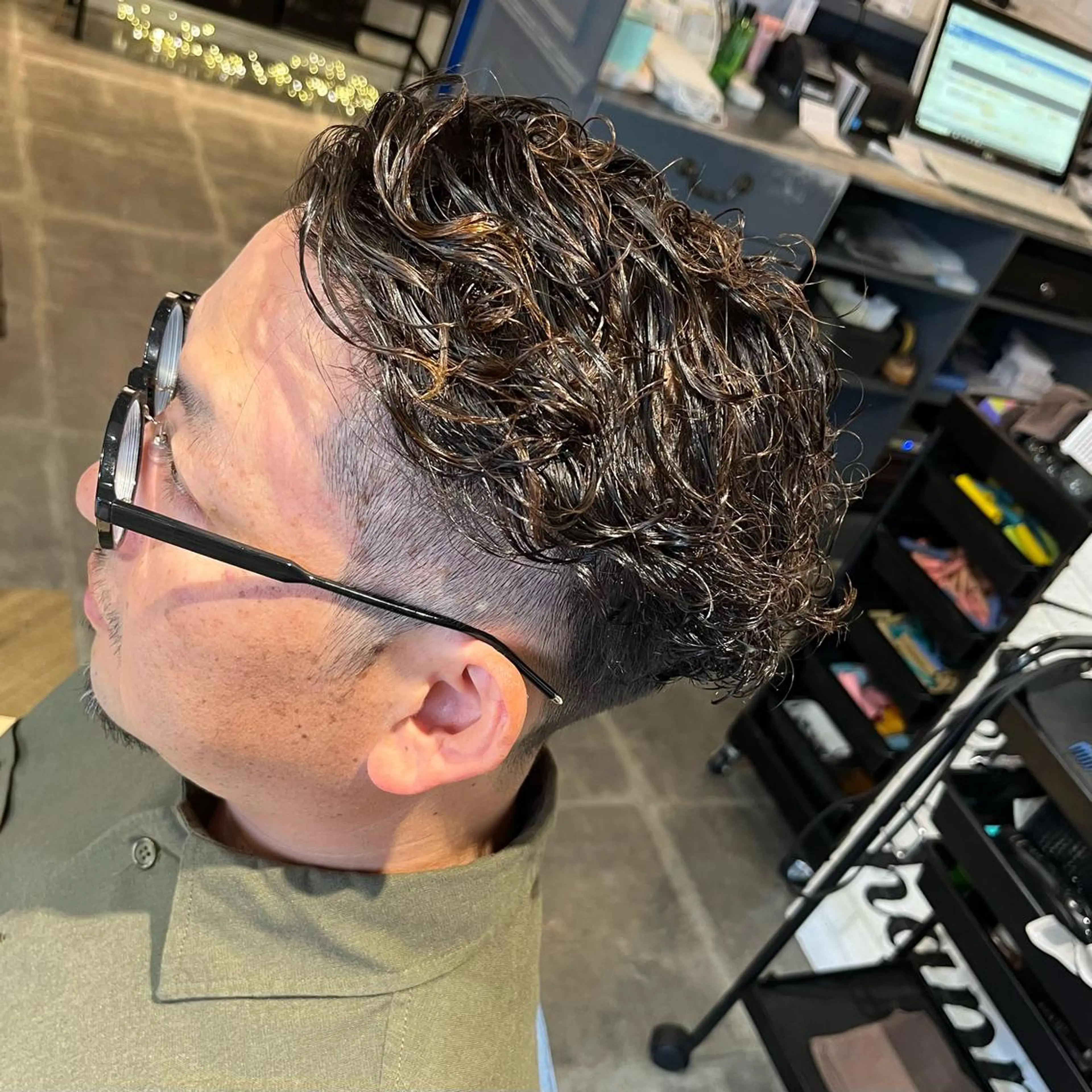 ミディアム パーマ メンズ umber  royce所属・🫟メンズスタイル 特化型マナ🫟のヘアスタイル