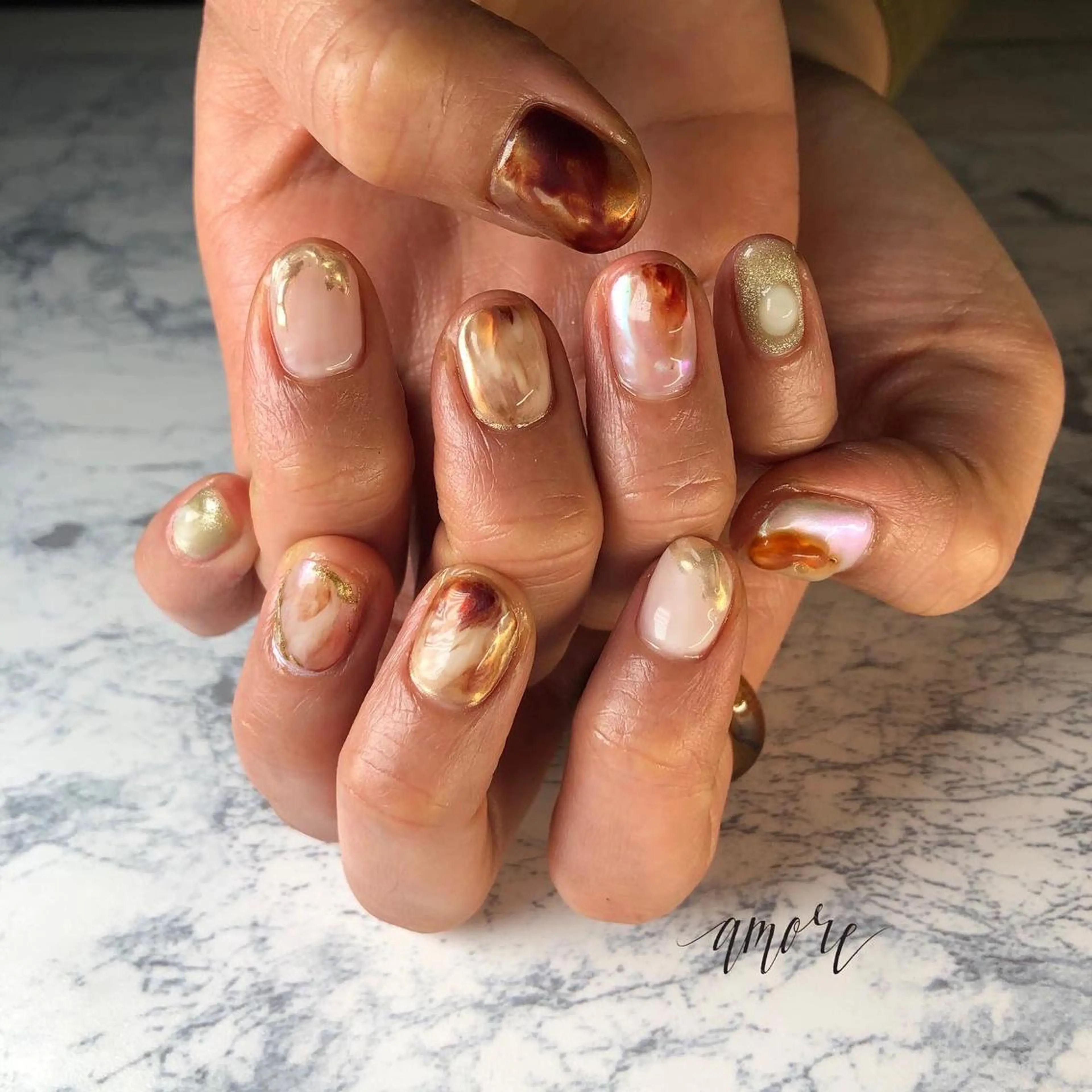 ネイル ジェルネイル 氷ネイル・うるうるネイル マグネットネイル ミラーネイル ニュアンスネイル You kyehwaのネイルデザイン