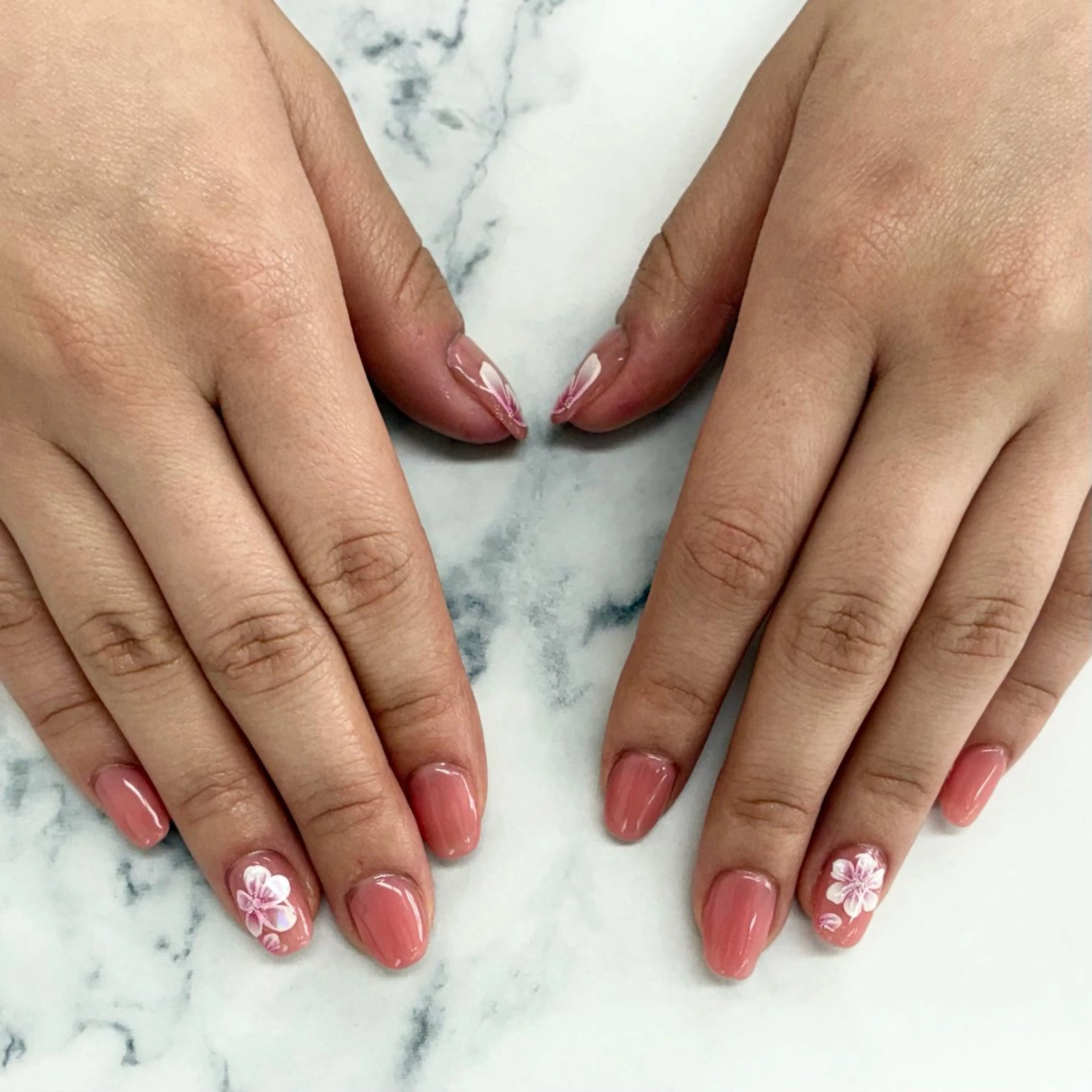 ネイル Nail Salon Luire  Naoのネイルデザイン